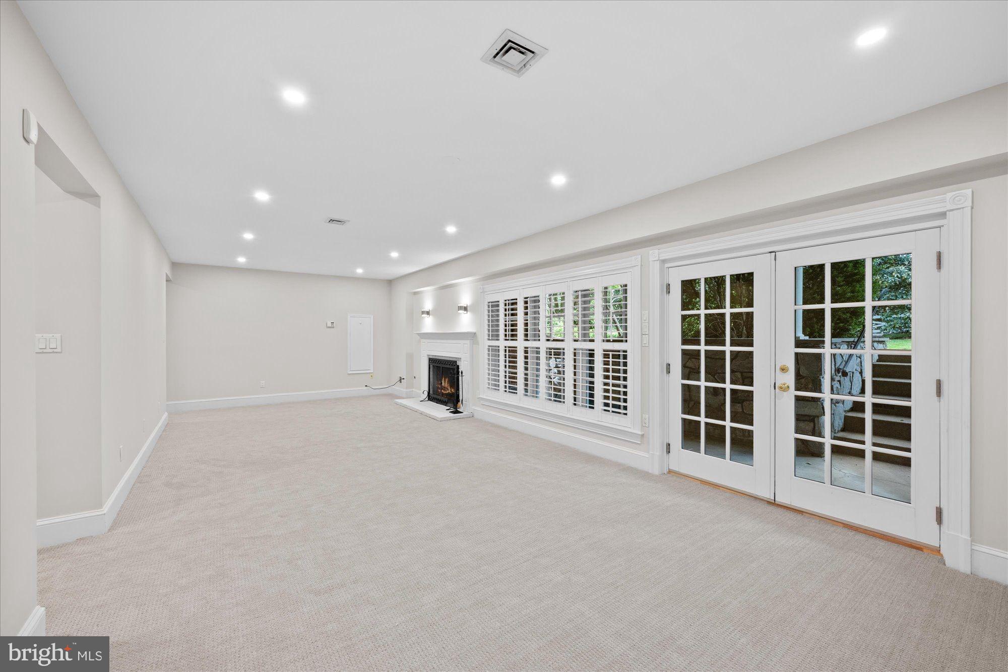 FRANKLIN PARK - Residential