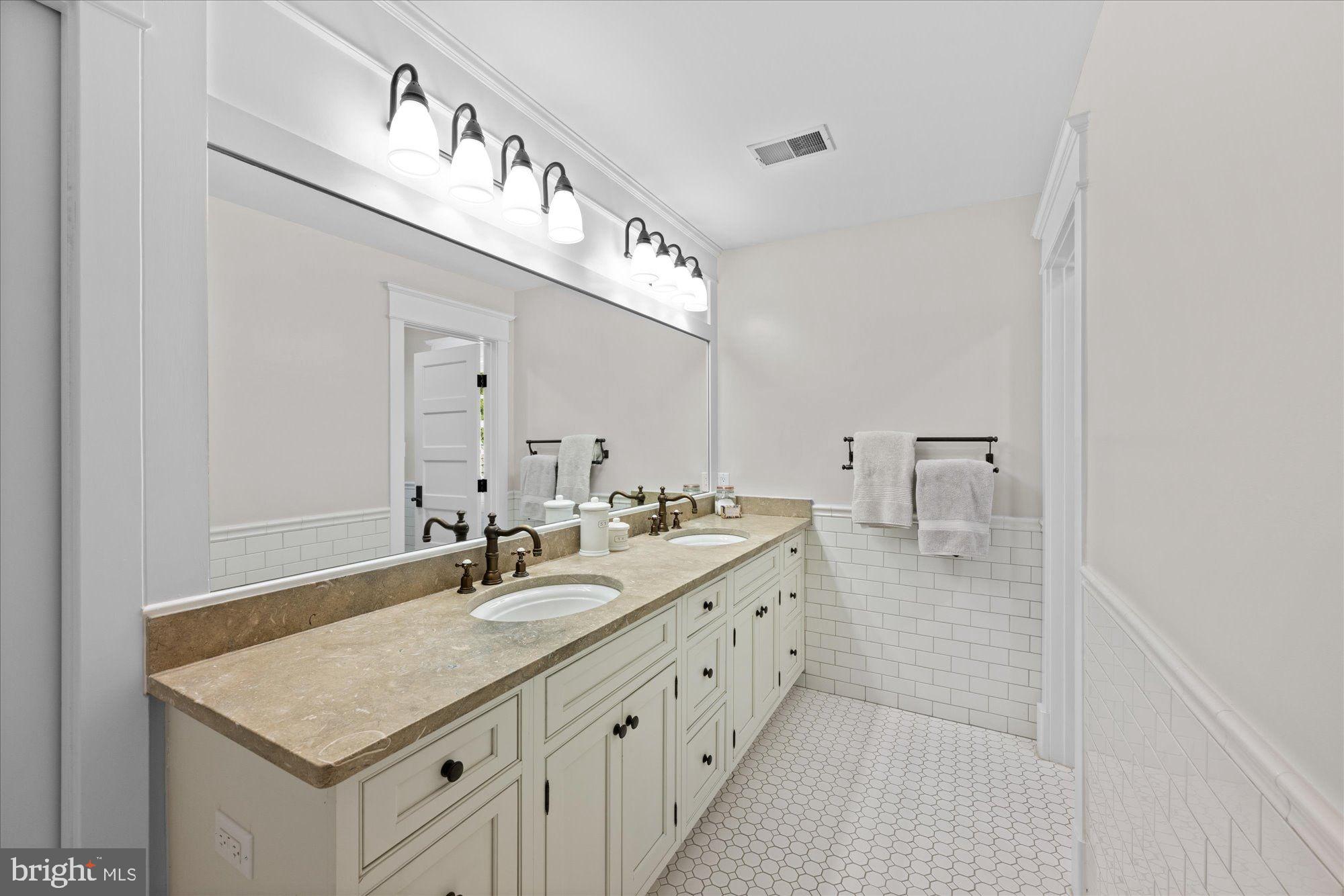 FRANKLIN PARK - Residential