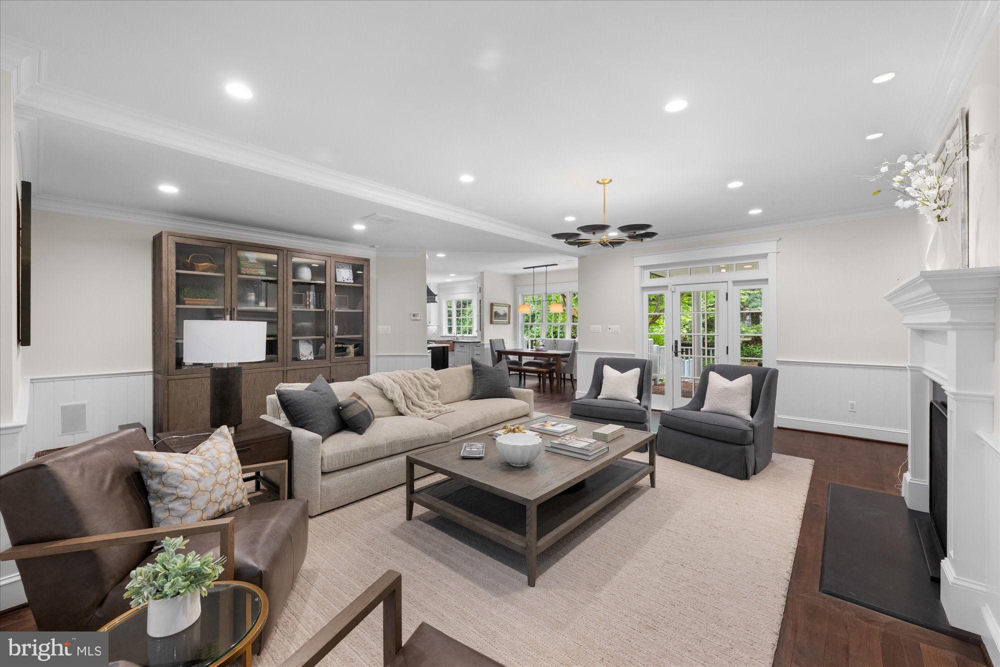 FRANKLIN PARK - Residential