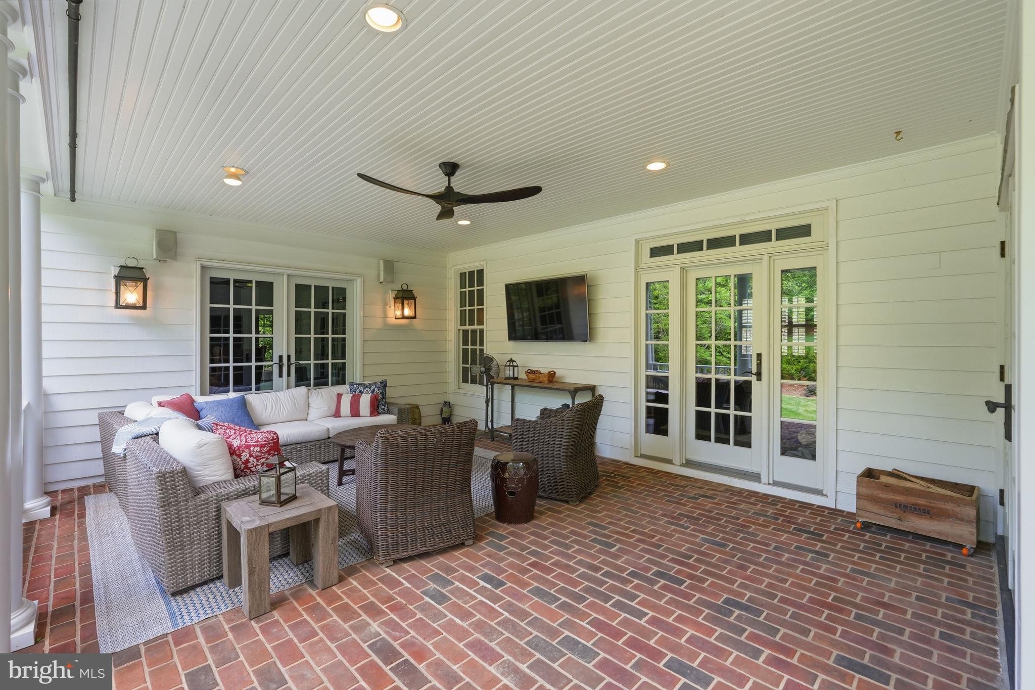 FRANKLIN PARK - Residential