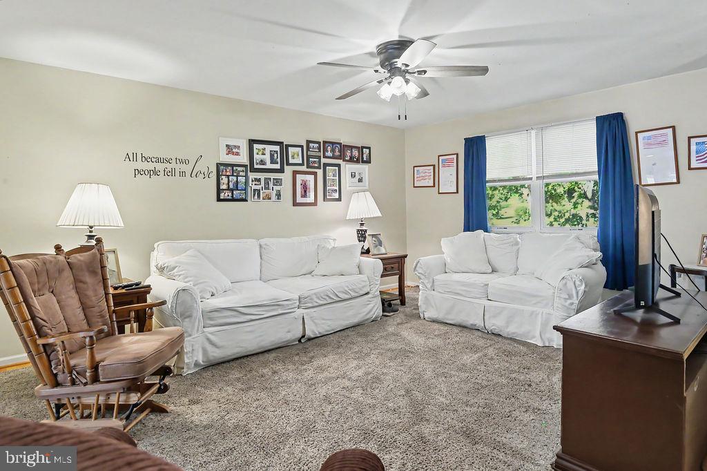 313 GREAT OAK DRIVE