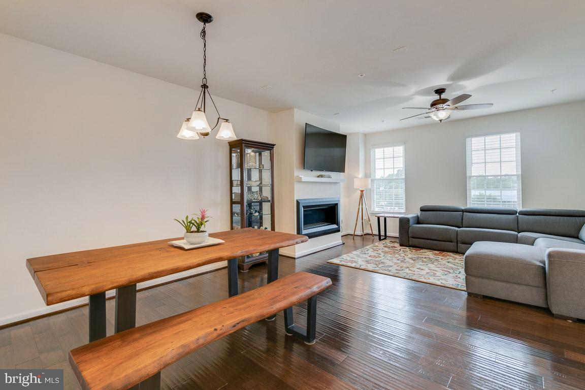 CRESCENT PLACE - Residential