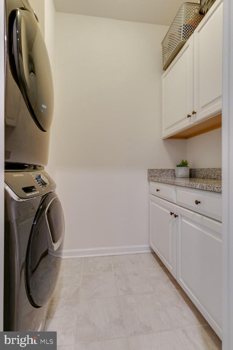 CRESCENT PLACE - Residential