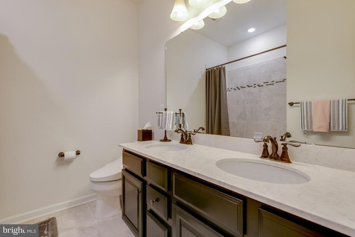 CRESCENT PLACE - Residential