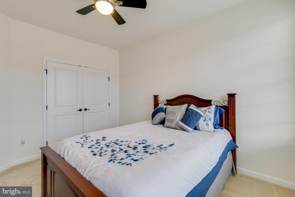 CRESCENT PLACE - Residential