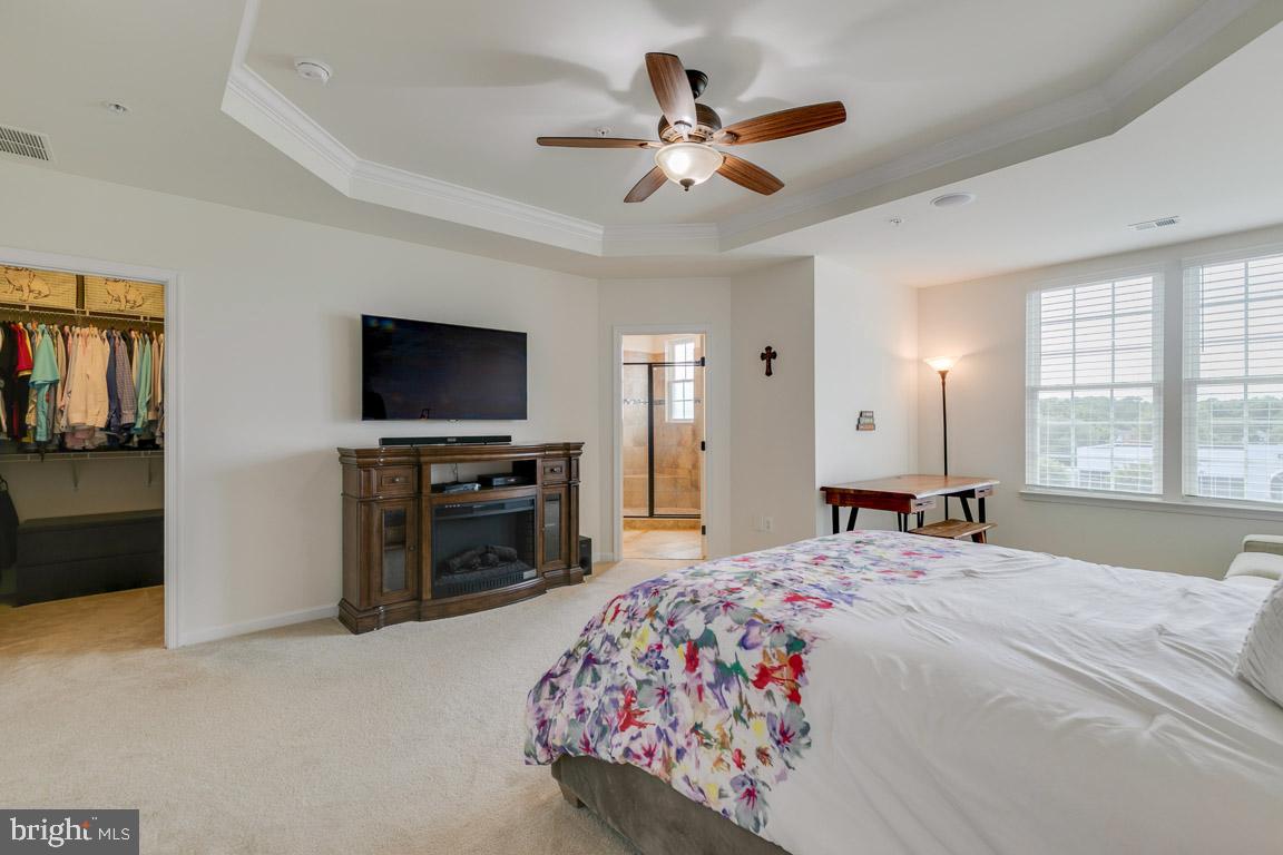 CRESCENT PLACE - Residential