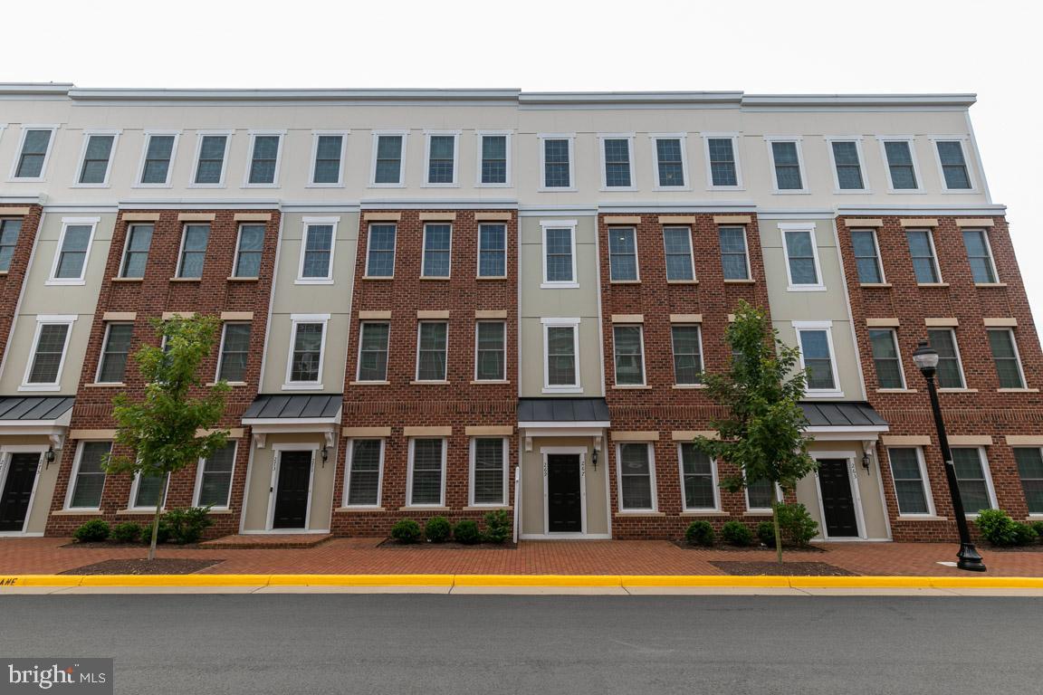 CRESCENT PLACE - Residential