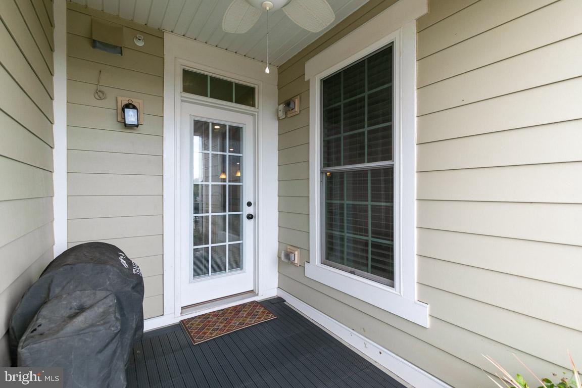 CRESCENT PLACE - Residential