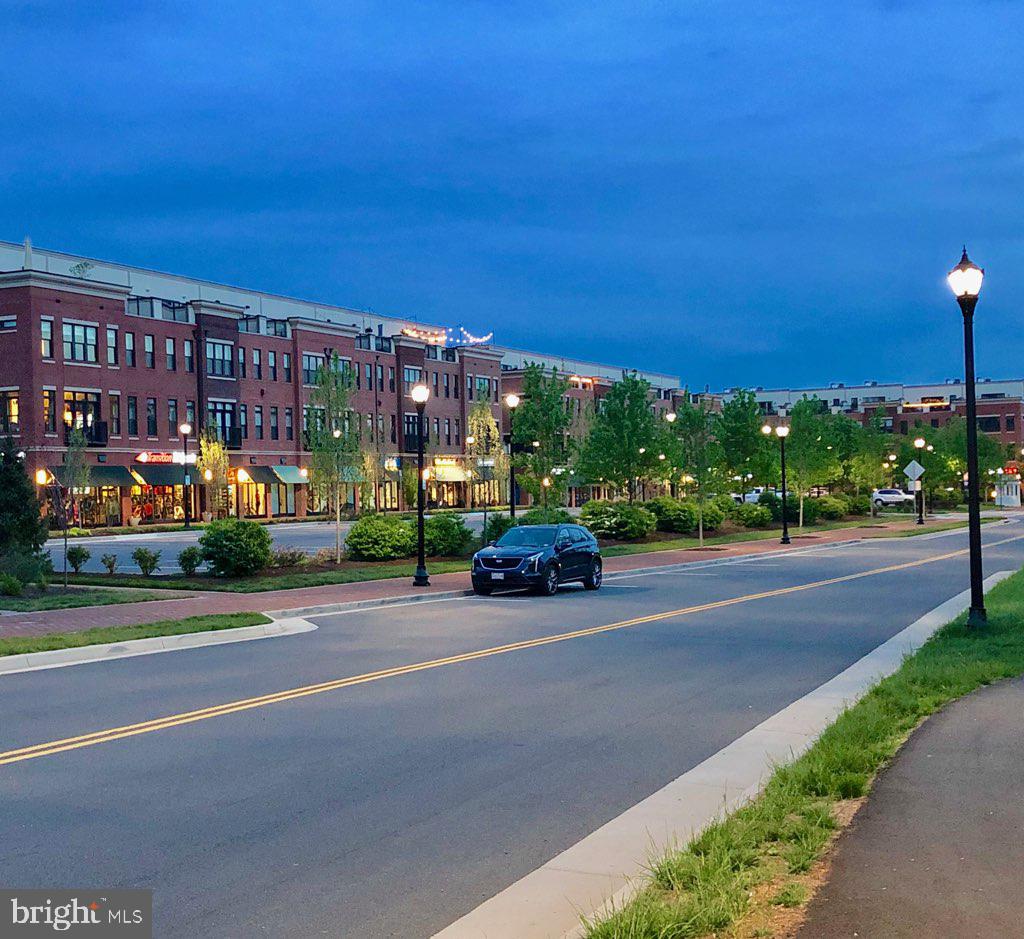 CRESCENT PLACE - Residential