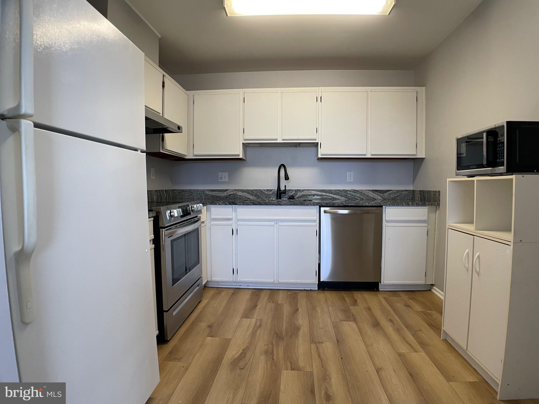 PARKWAY CONDOMINIUMS - Residential