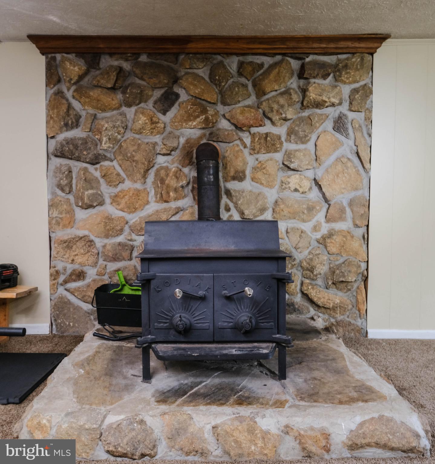 LAKE FRONT ROYAL - Residential