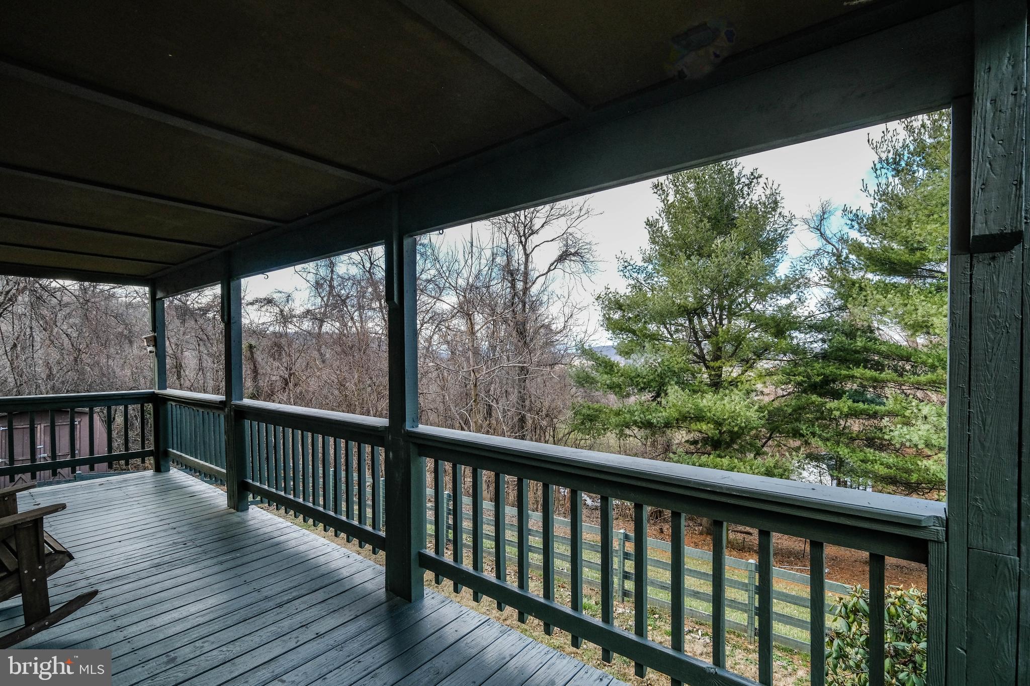 LAKE FRONT ROYAL - Residential