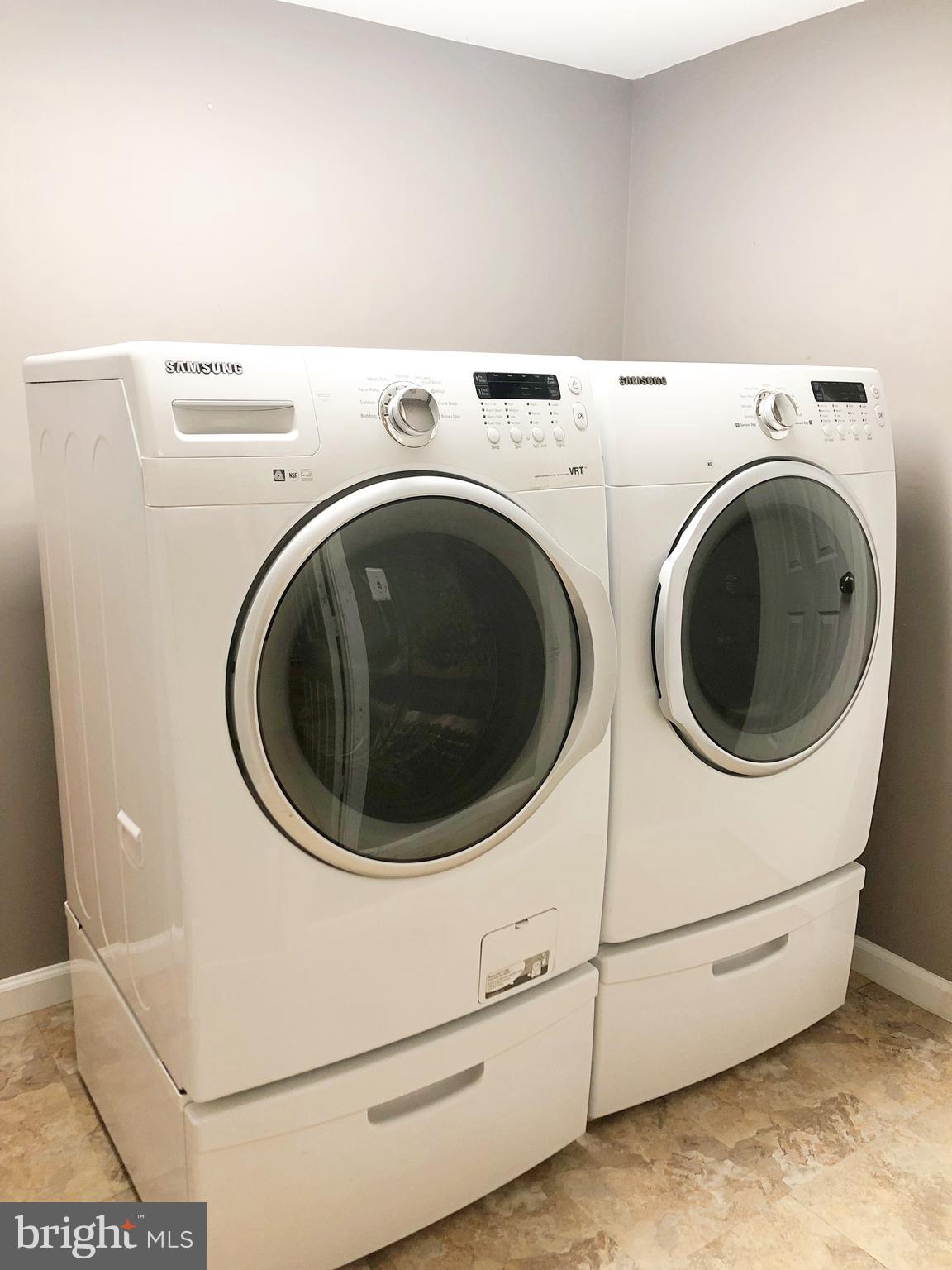 LANDSDOWNE - Residential Lease