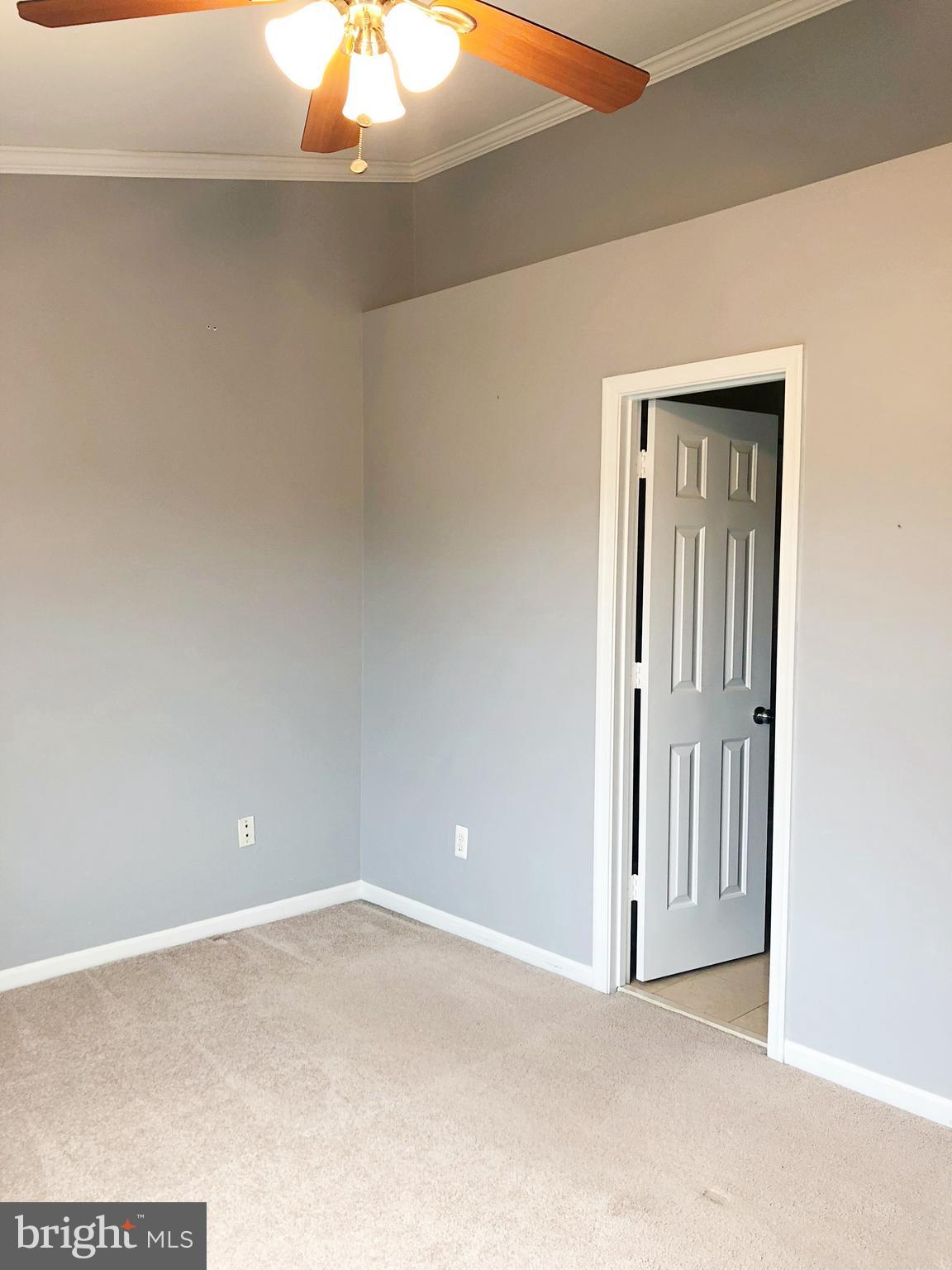 LANDSDOWNE - Residential Lease