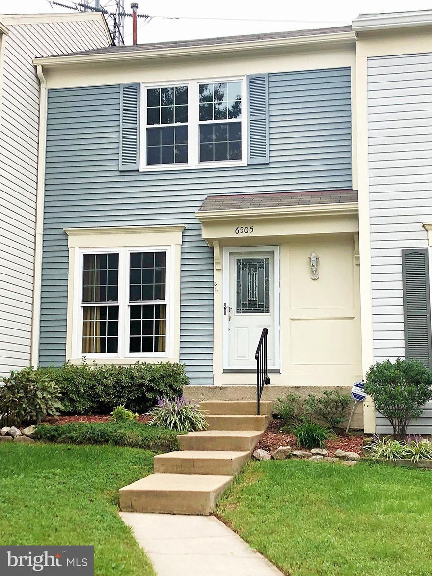 Beautifully maintained TH in prime location! Mins from Kingstowne retail, metros, 495/395. Enjoy gourmet KIT w/granite counters and SS appliances, inviting family rm w/gas FP, and 2 light-filled upstairs BRs! Backyard patio and green space is an added bonus. 2 assigned parking spaces. Schedule a tour today!