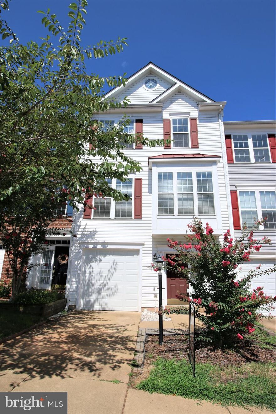 Lovely 3 bedroom town home in Potomac Lakes!  Hardwoods on main,  separate living and dining spaces, family room off kitchen with table space and eat at bar!   Community has walking trails, tot lots and pool!    Carpet to be replaced after current tenant leaves.  Red and orange walls/rooms, pink bedroom and orange powder room will be painted neutral. Available 8/19/19.