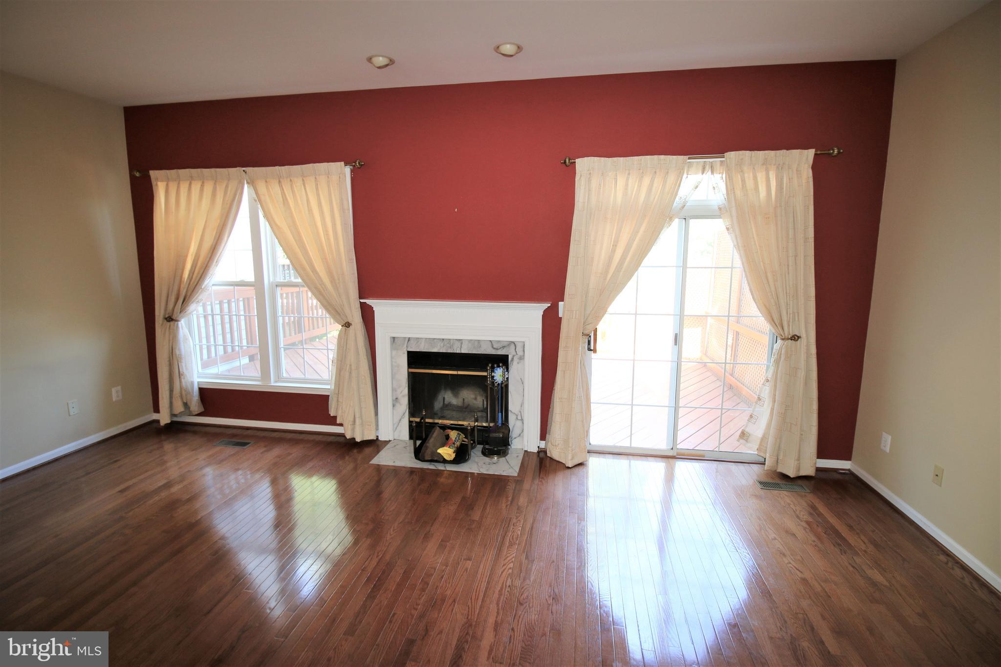 POTOMAC LAKES - Residential Lease