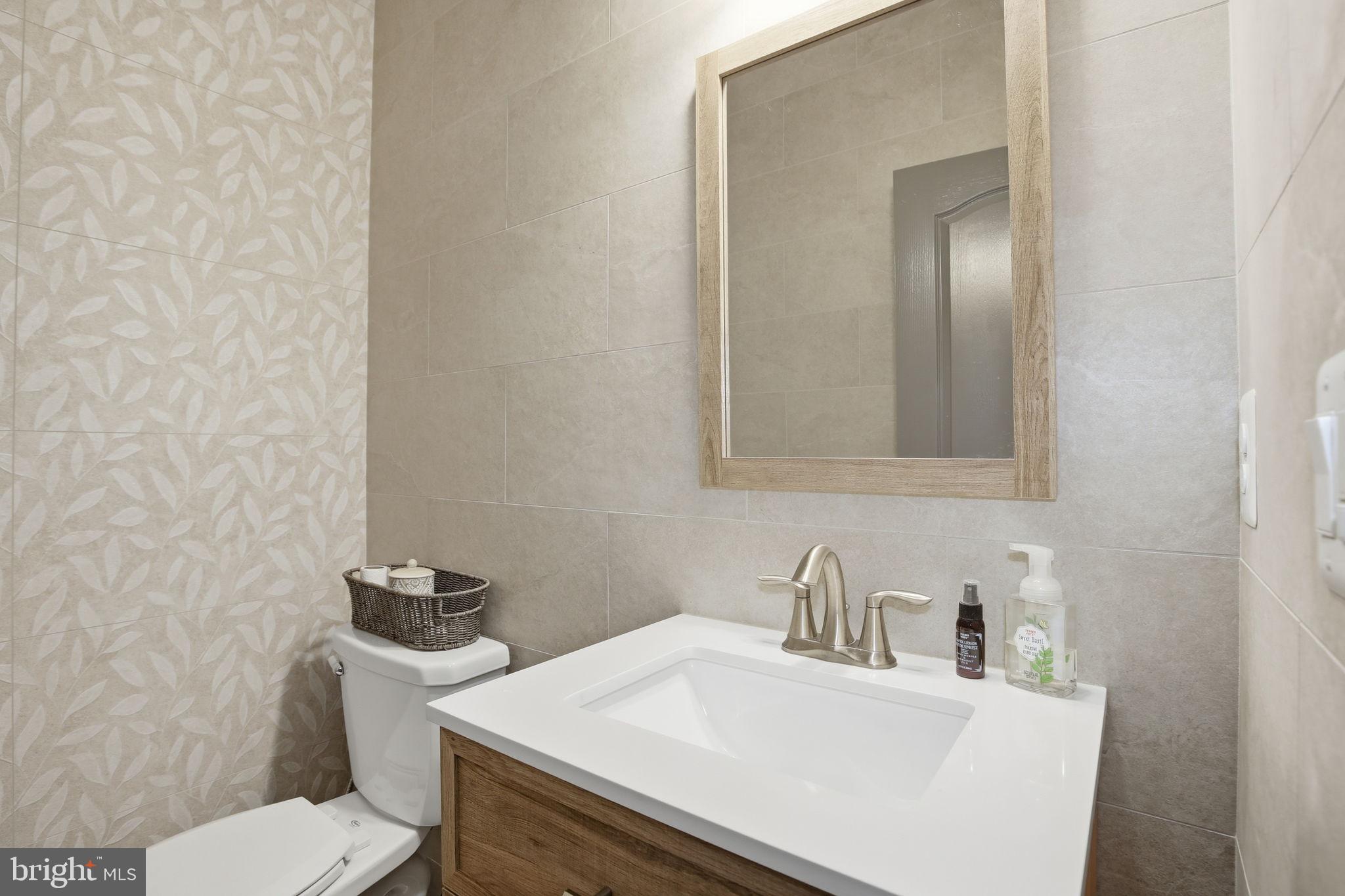 DISCOVERY SQUARE - Residential