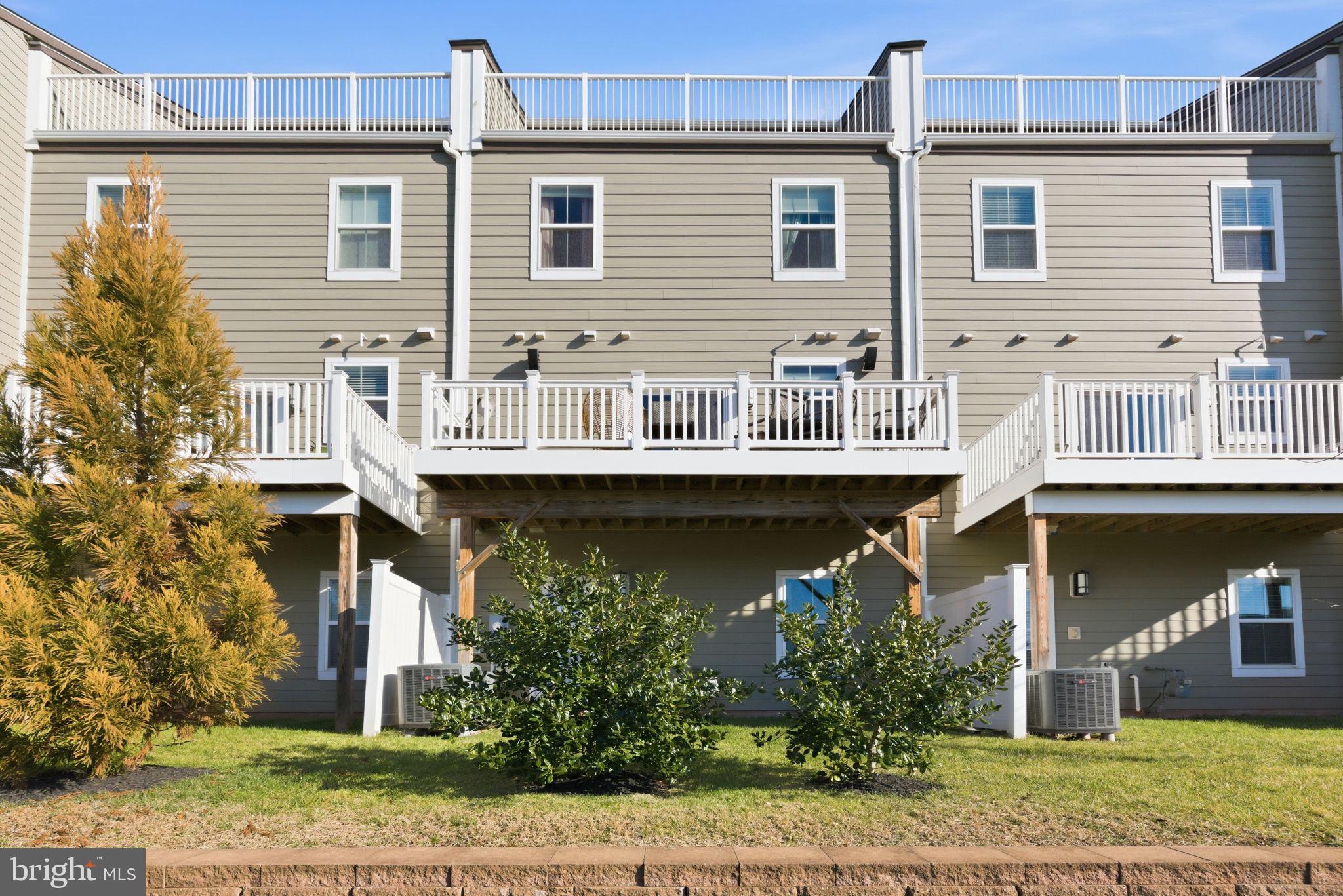 DISCOVERY SQUARE - Residential