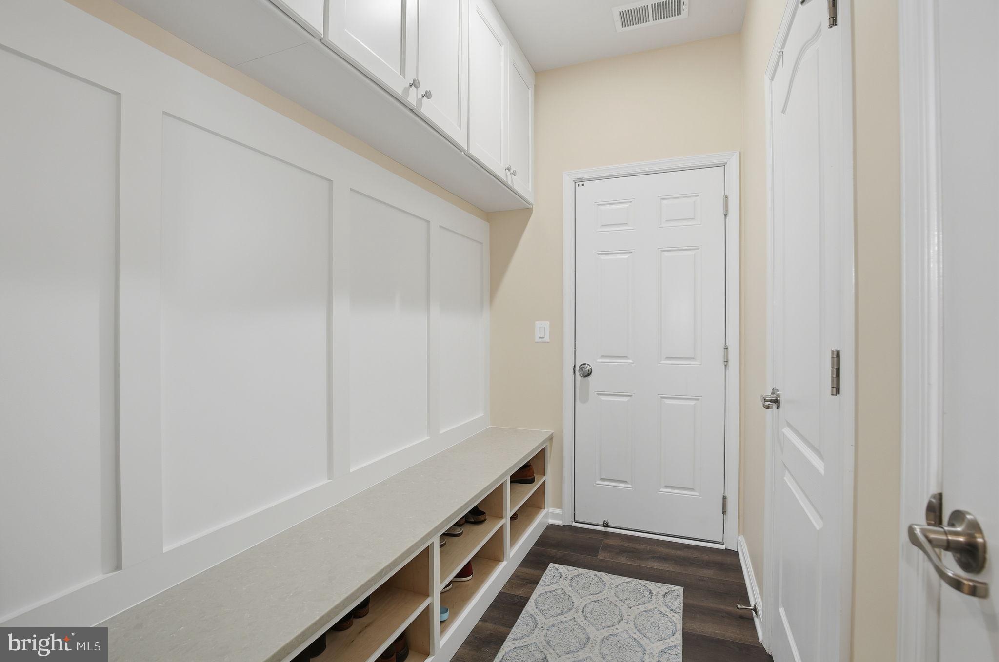 DISCOVERY SQUARE - Residential