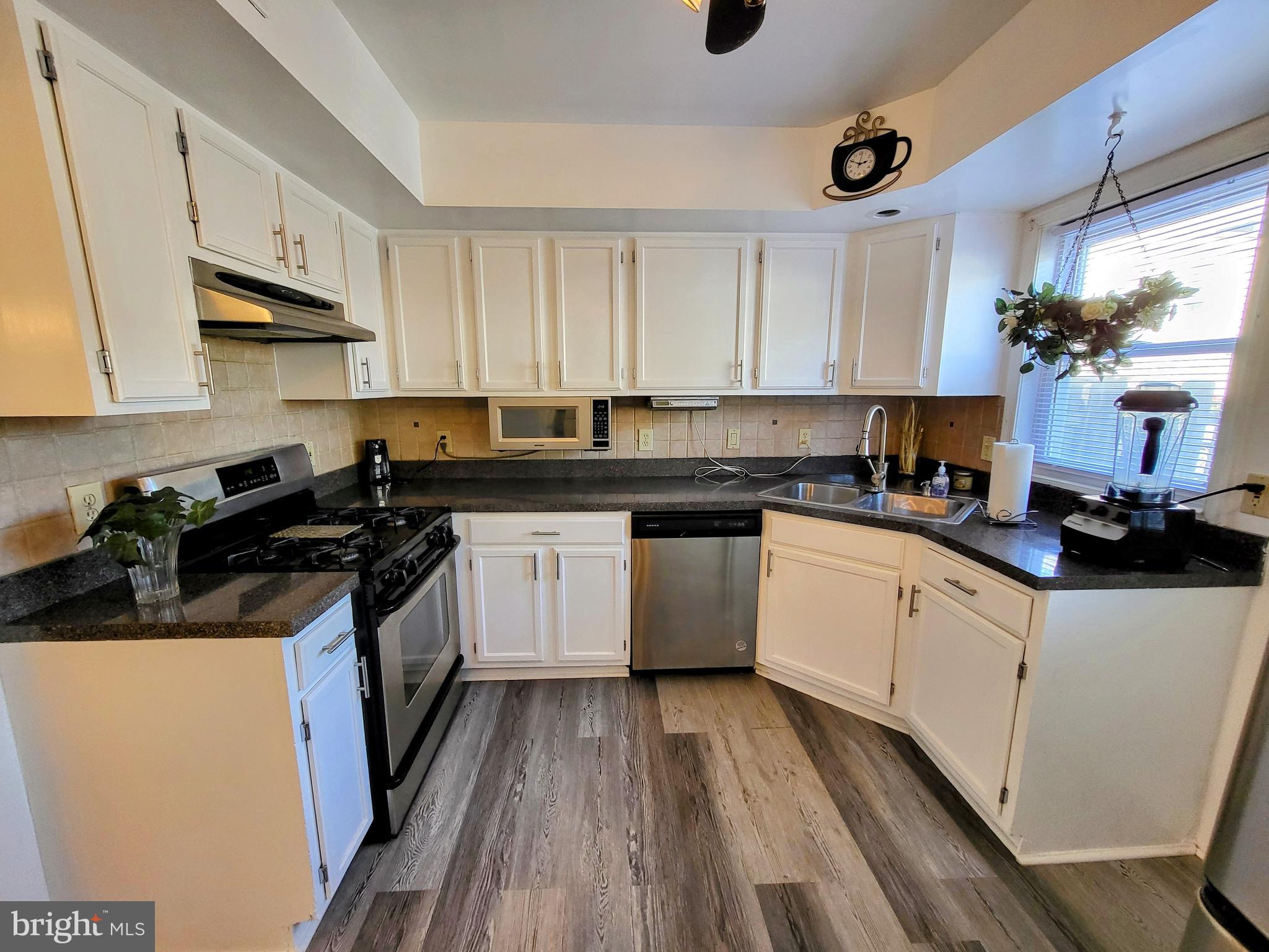 NORRIS SQUARE - Residential