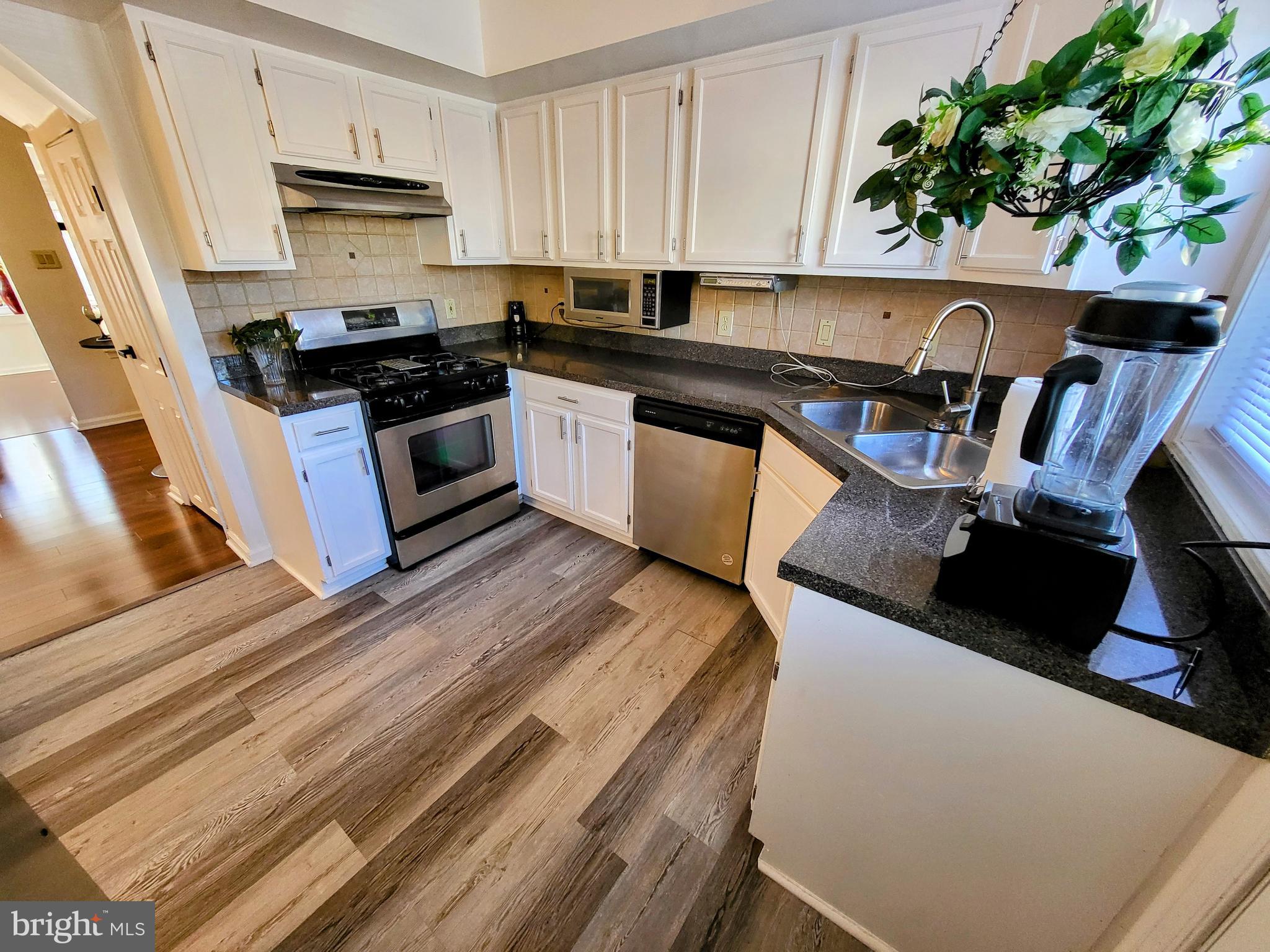 NORRIS SQUARE - Residential