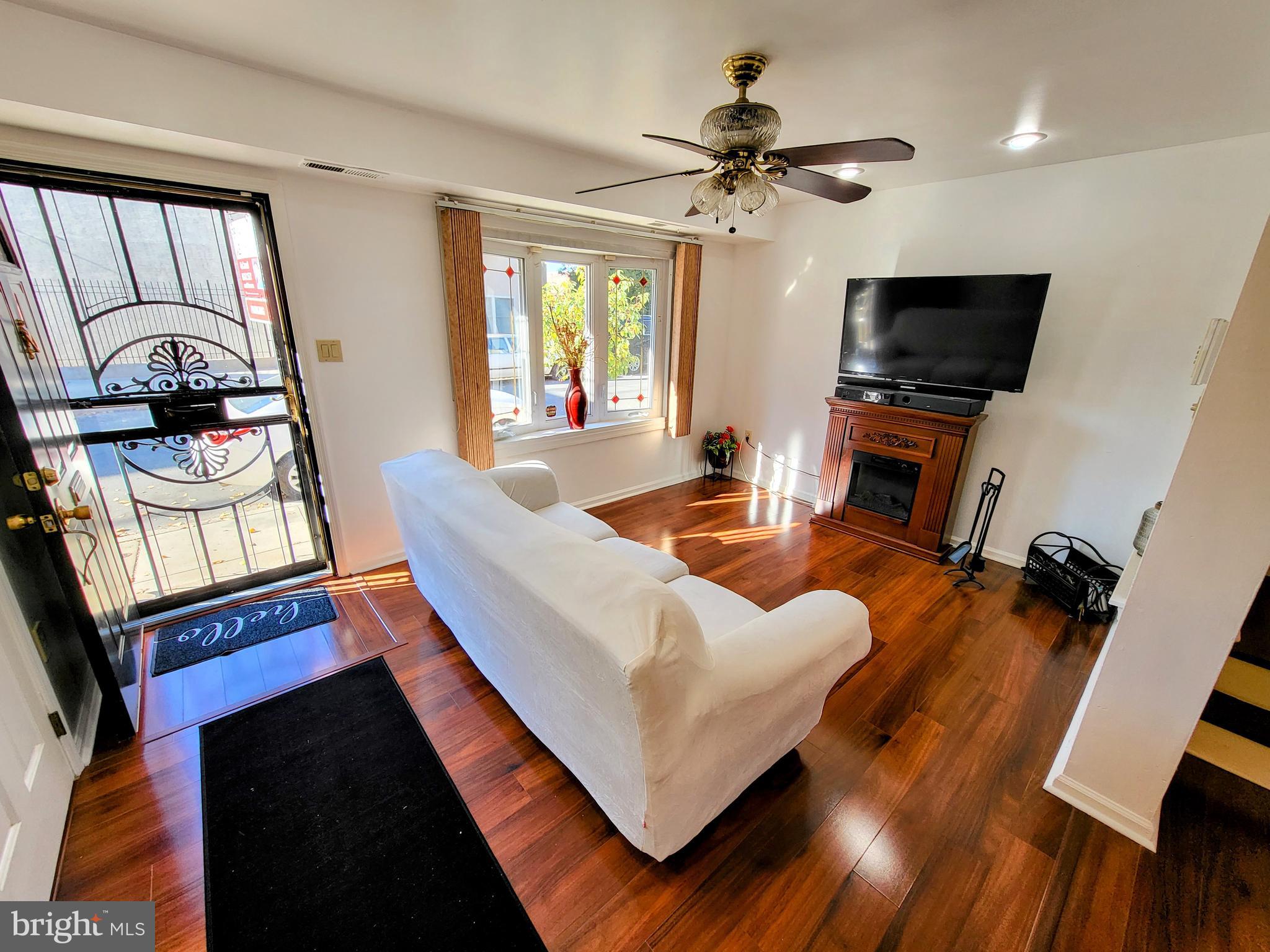 NORRIS SQUARE - Residential