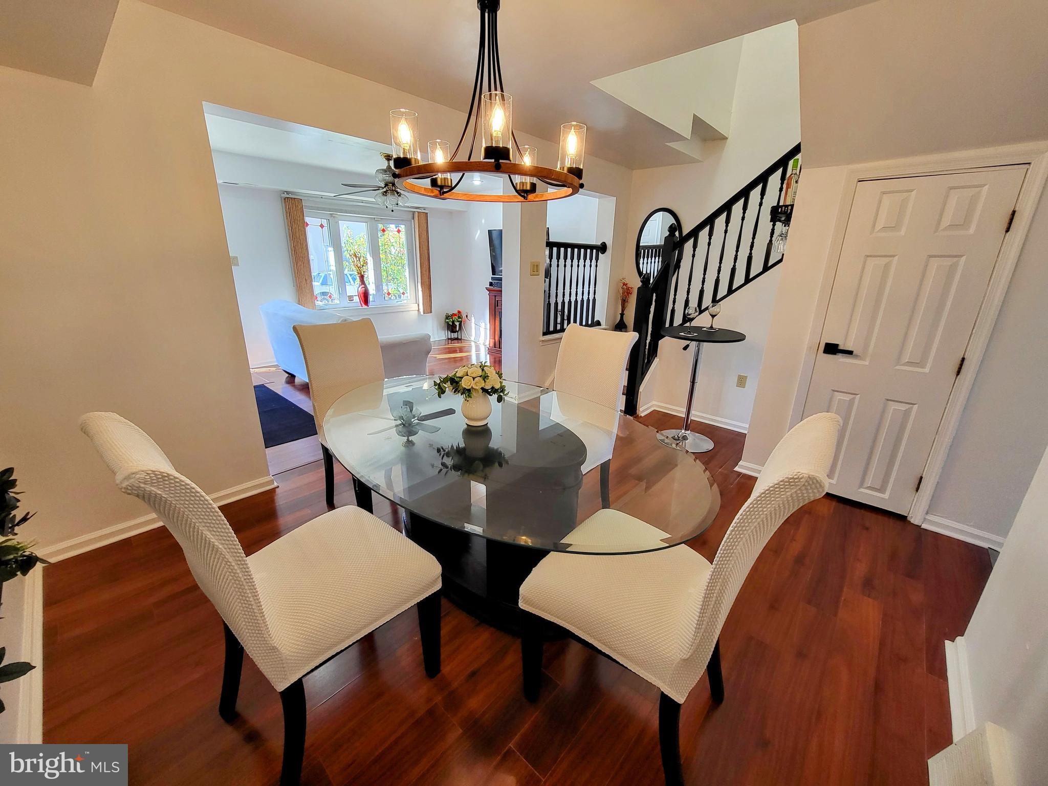 NORRIS SQUARE - Residential