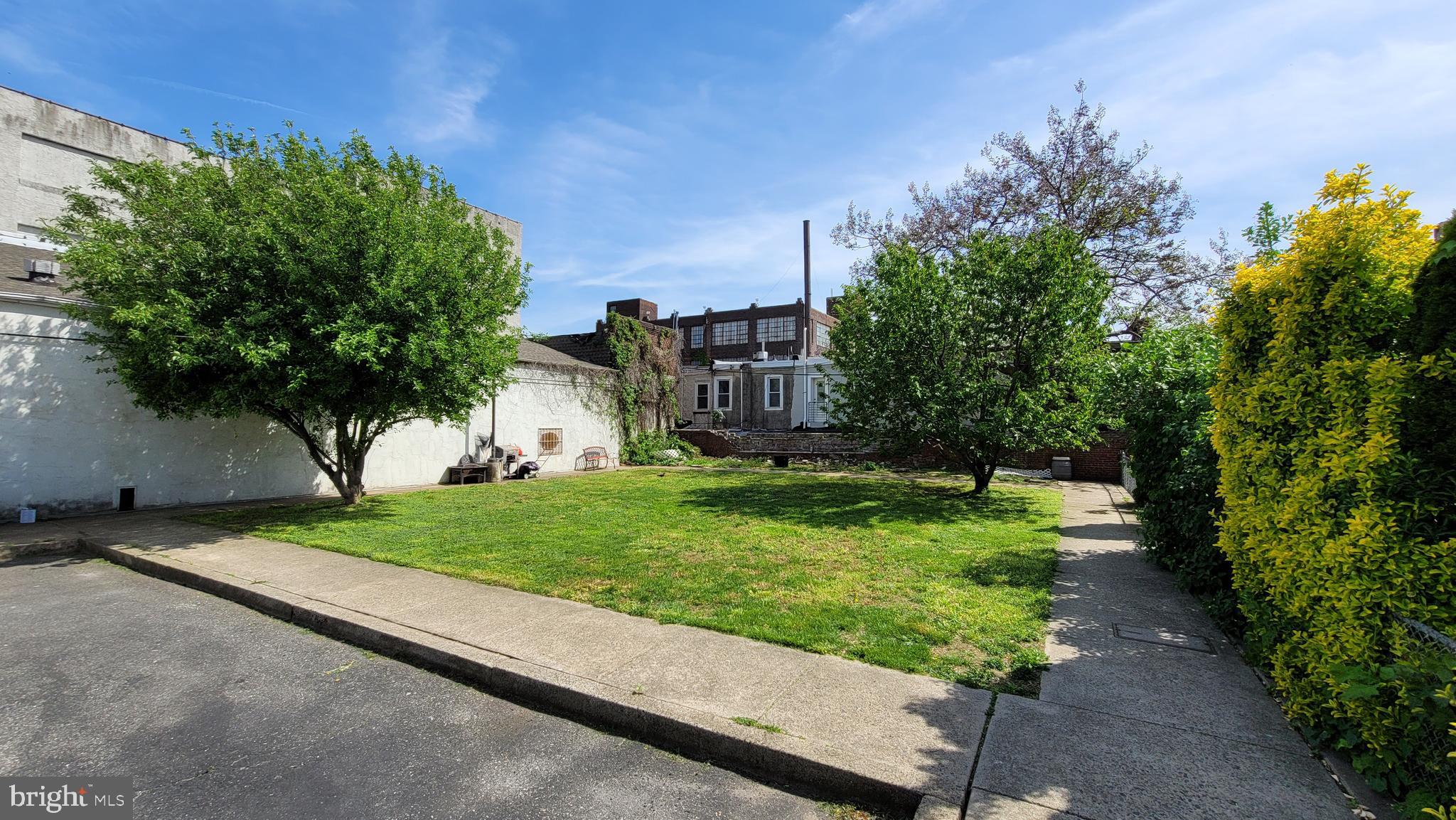 NORRIS SQUARE - Residential