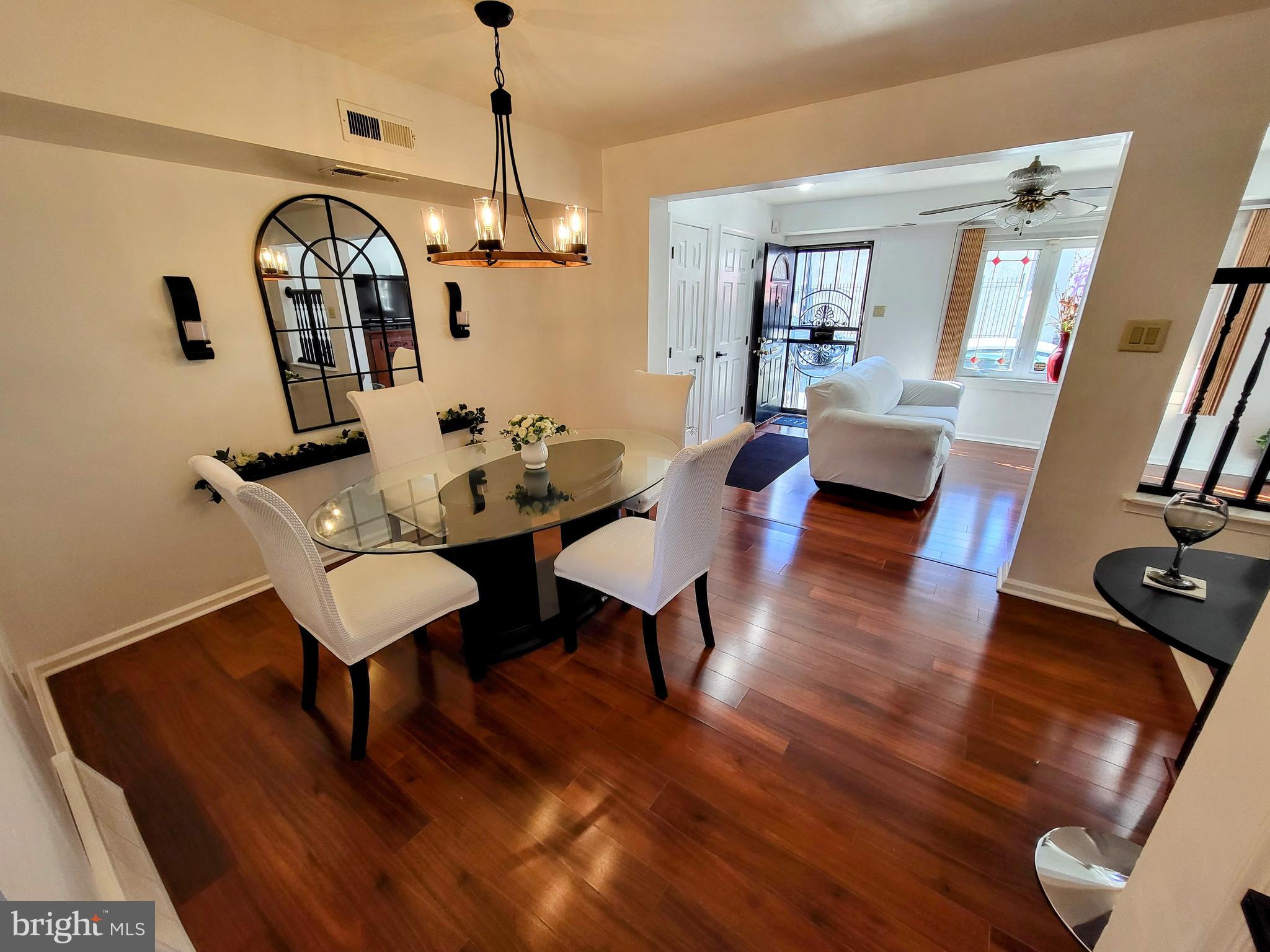 NORRIS SQUARE - Residential