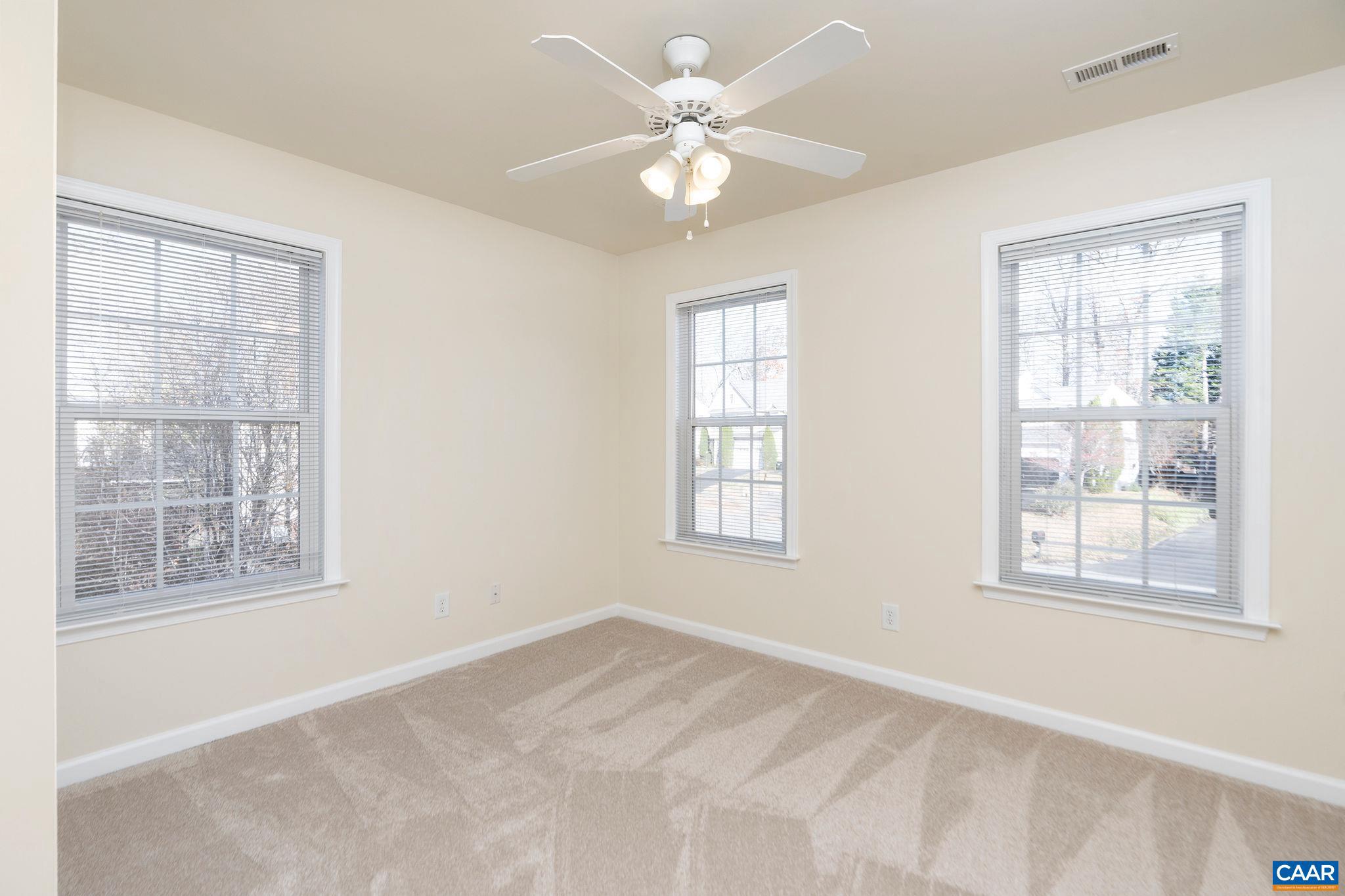 WESTERN RIDGE - Residential