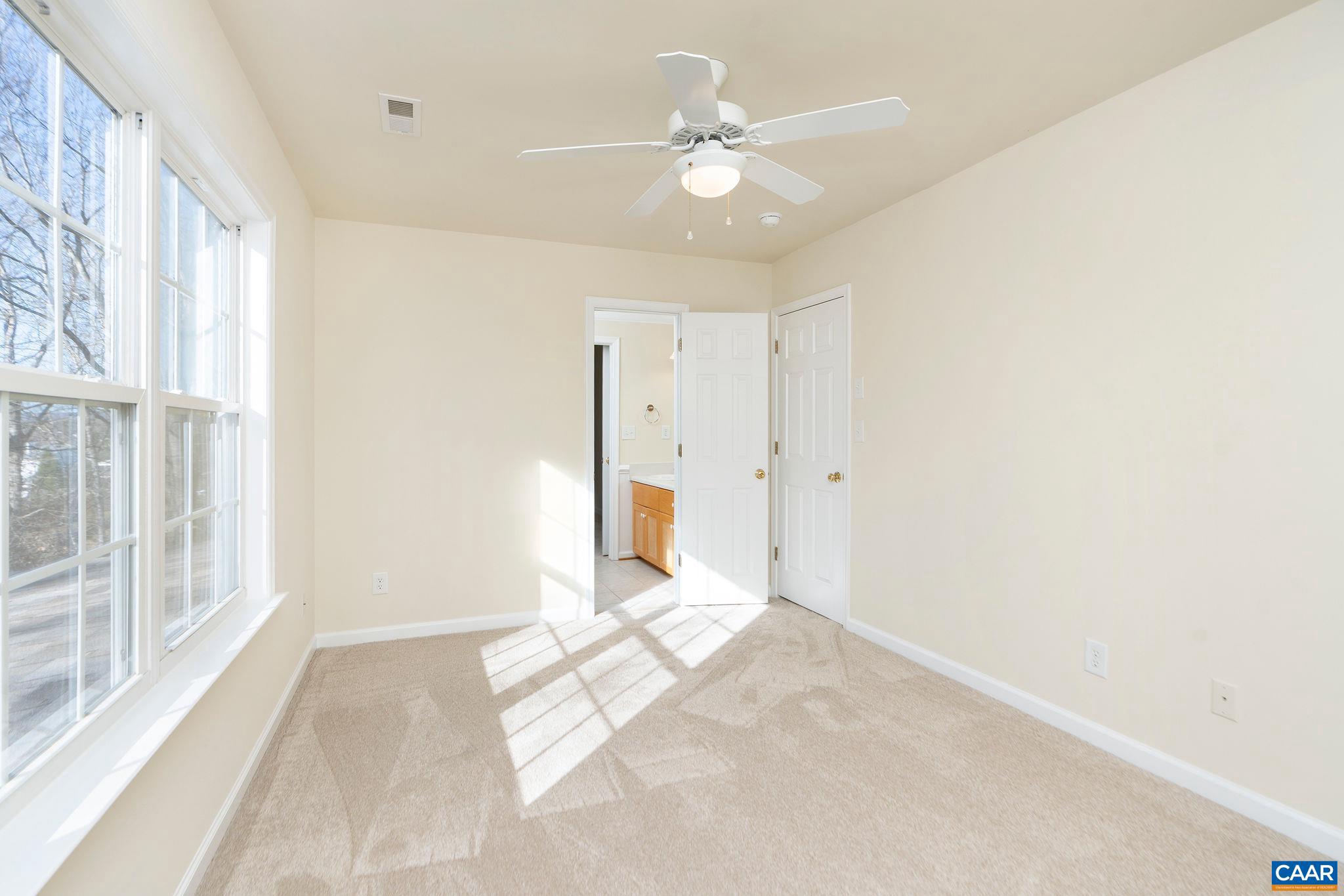 WESTERN RIDGE - Residential