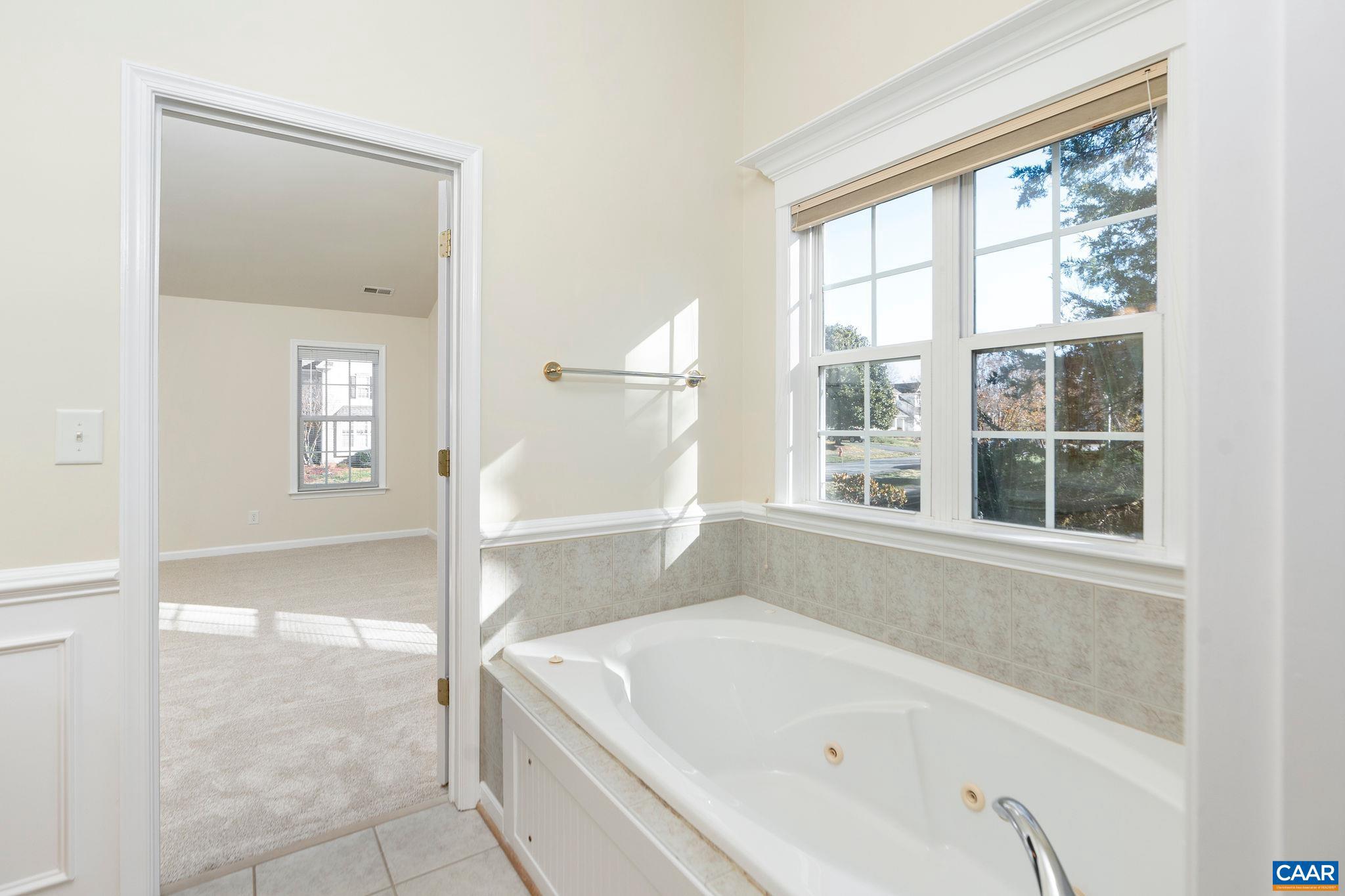 WESTERN RIDGE - Residential