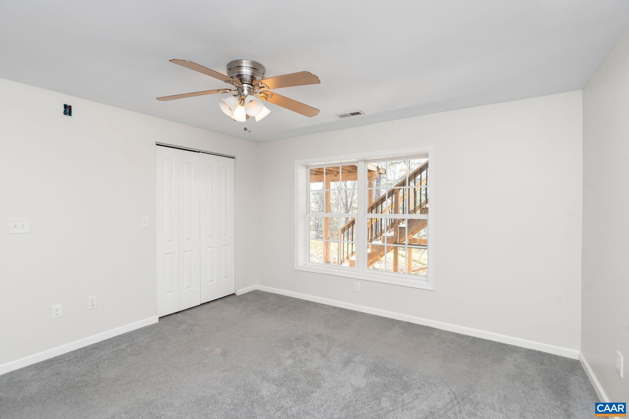 WESTERN RIDGE - Residential