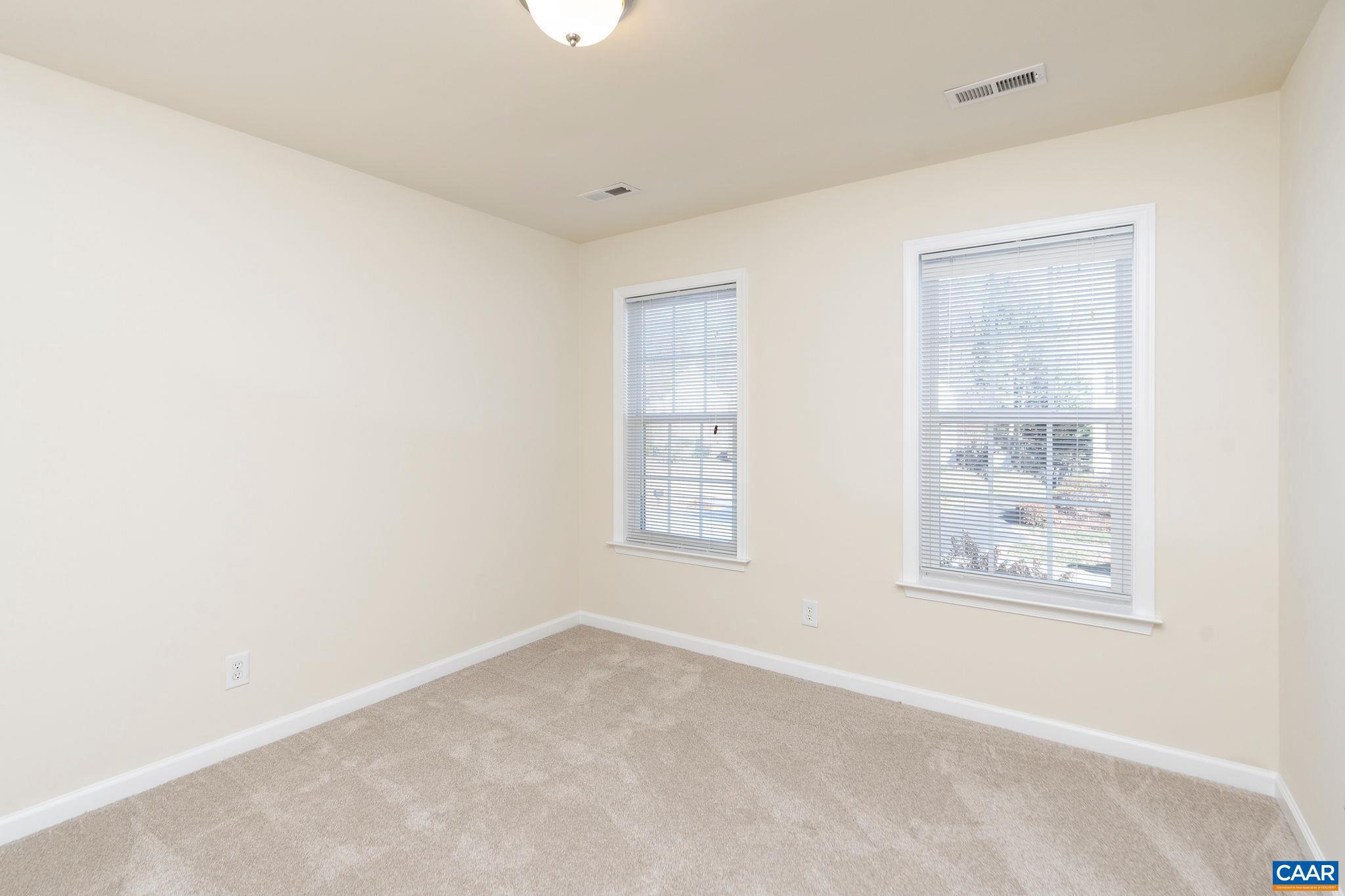 WESTERN RIDGE - Residential