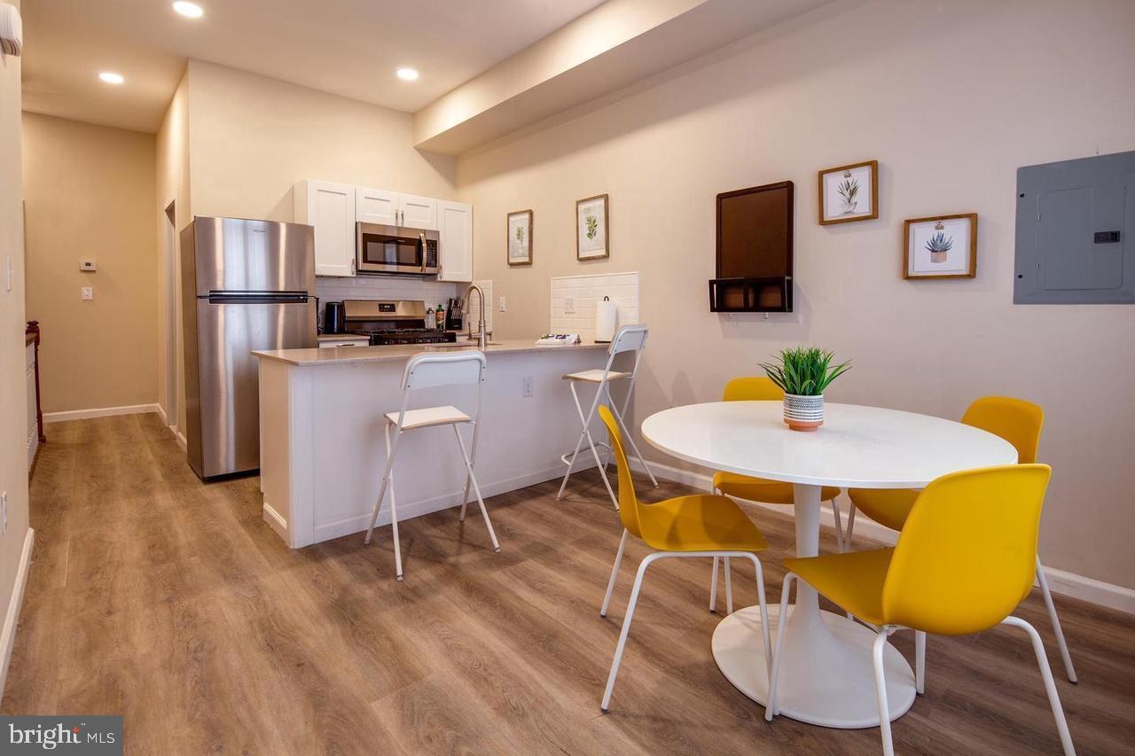 BELMONT - Residential Lease