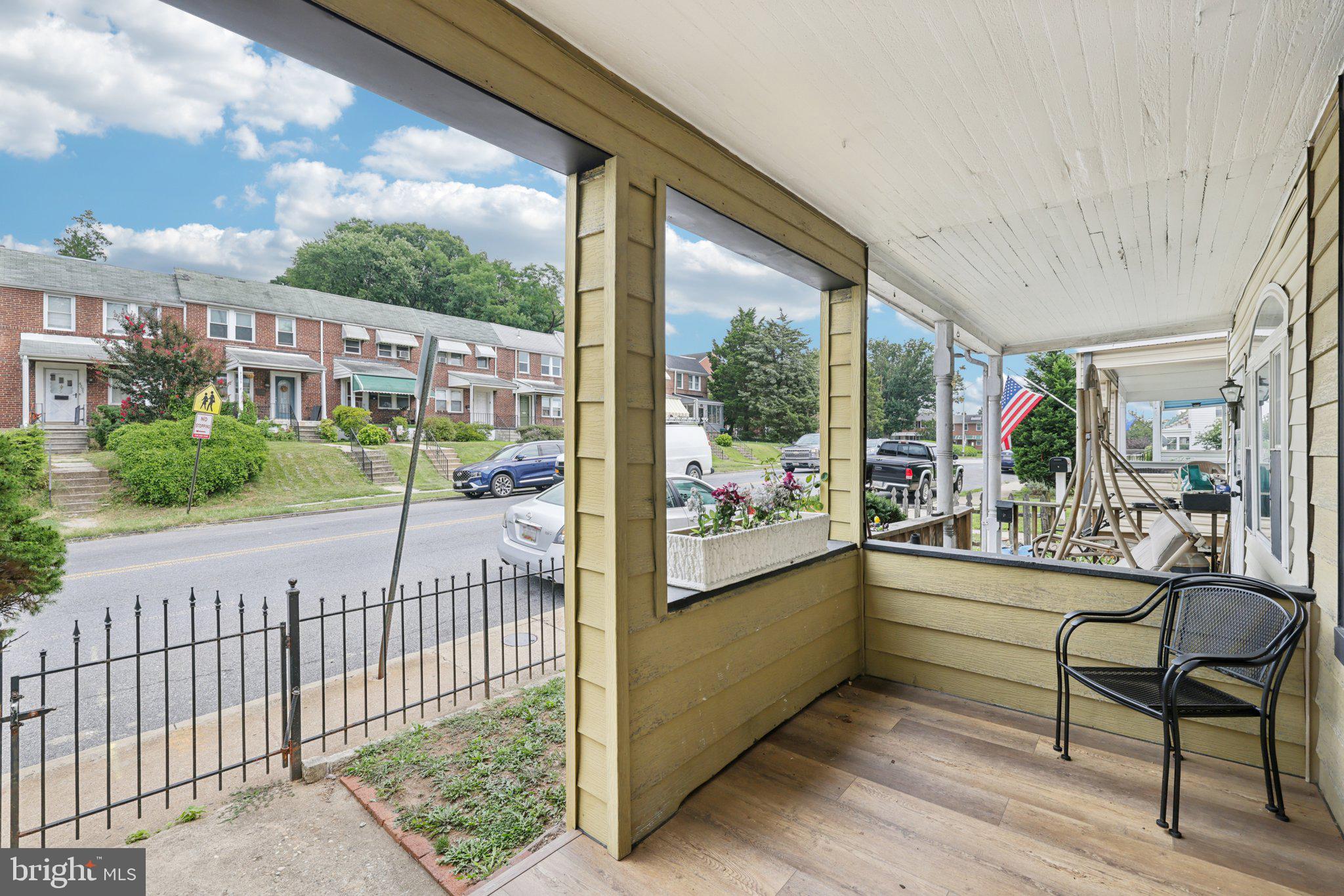4260 FALLS ROAD