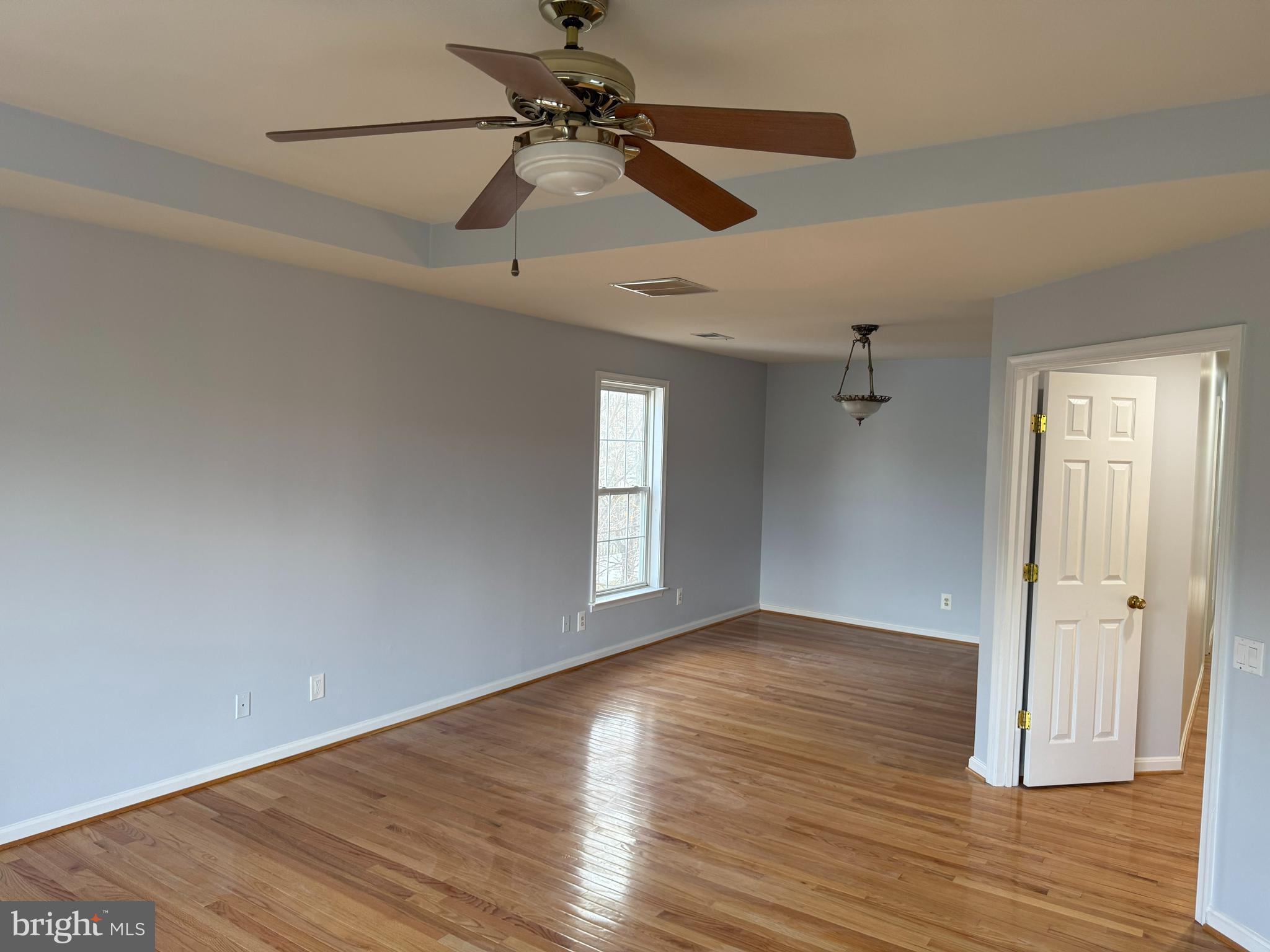 THE COURTS OF FOX MILL - Residential