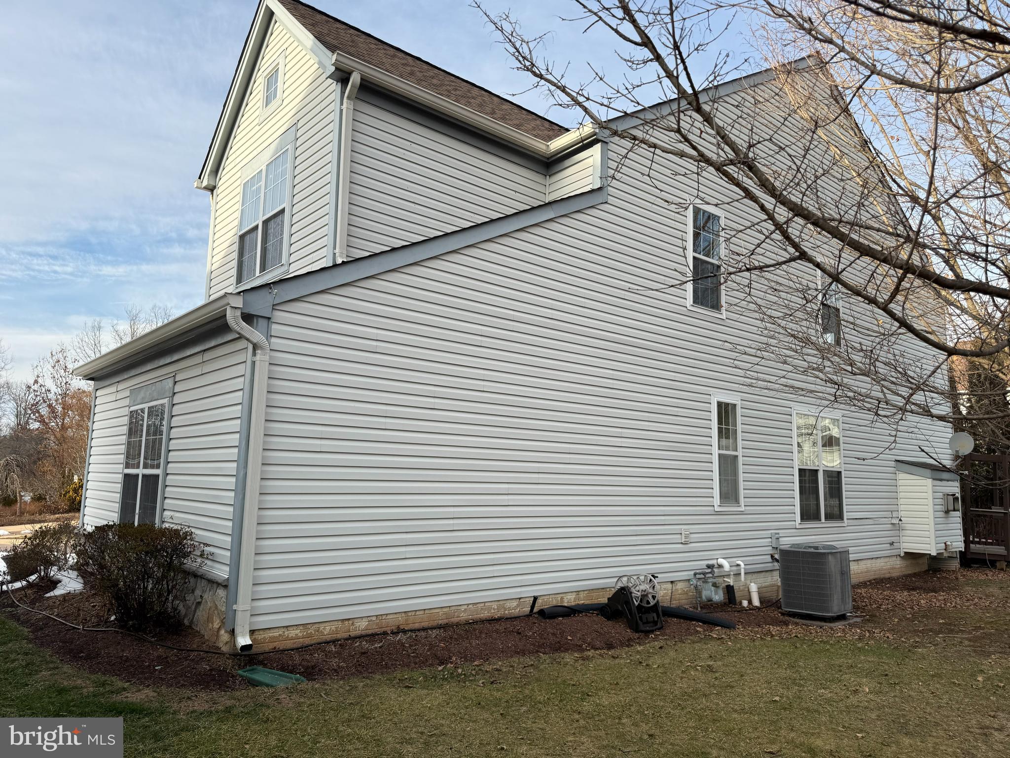 THE COURTS OF FOX MILL - Residential