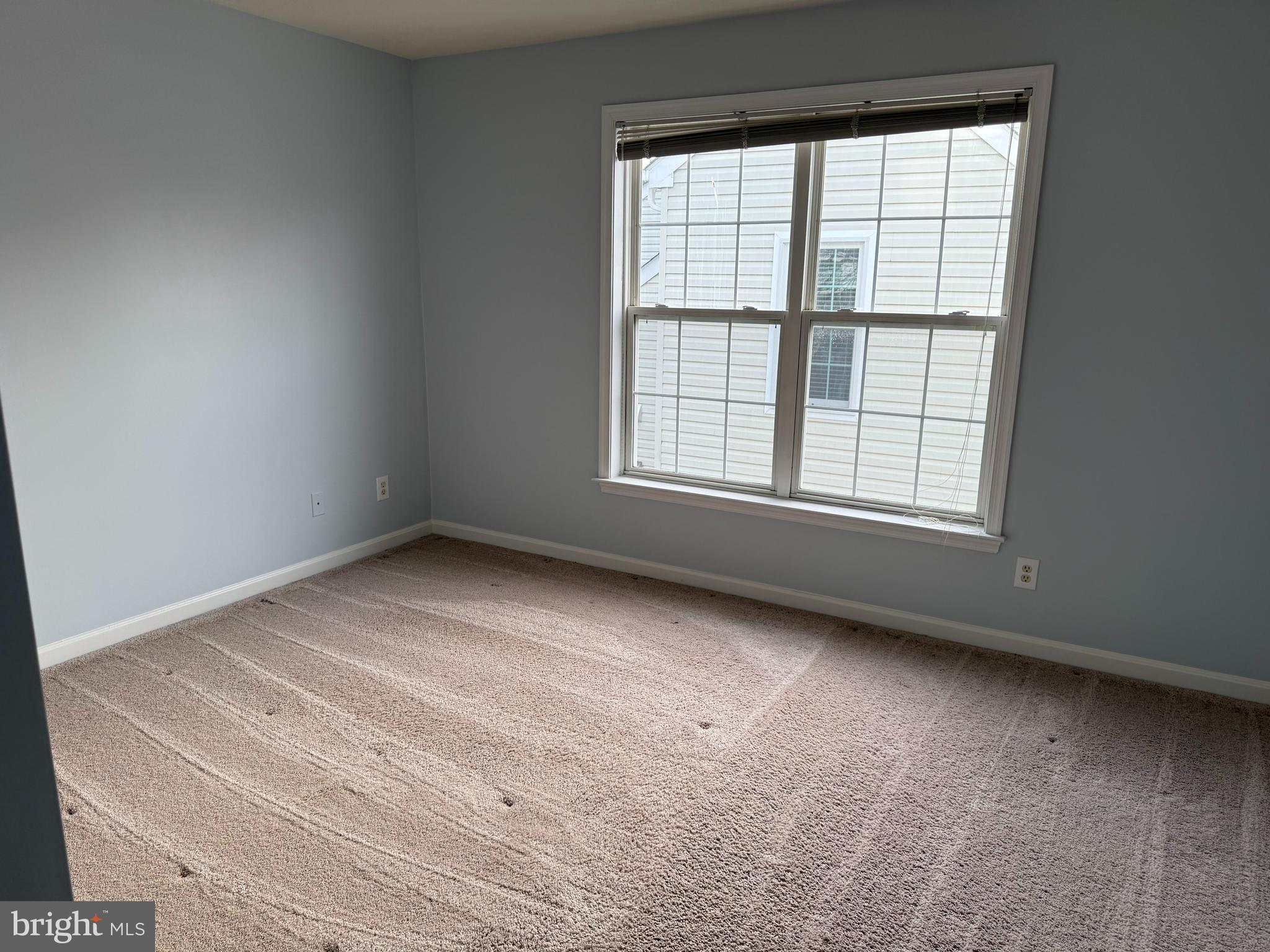 THE COURTS OF FOX MILL - Residential