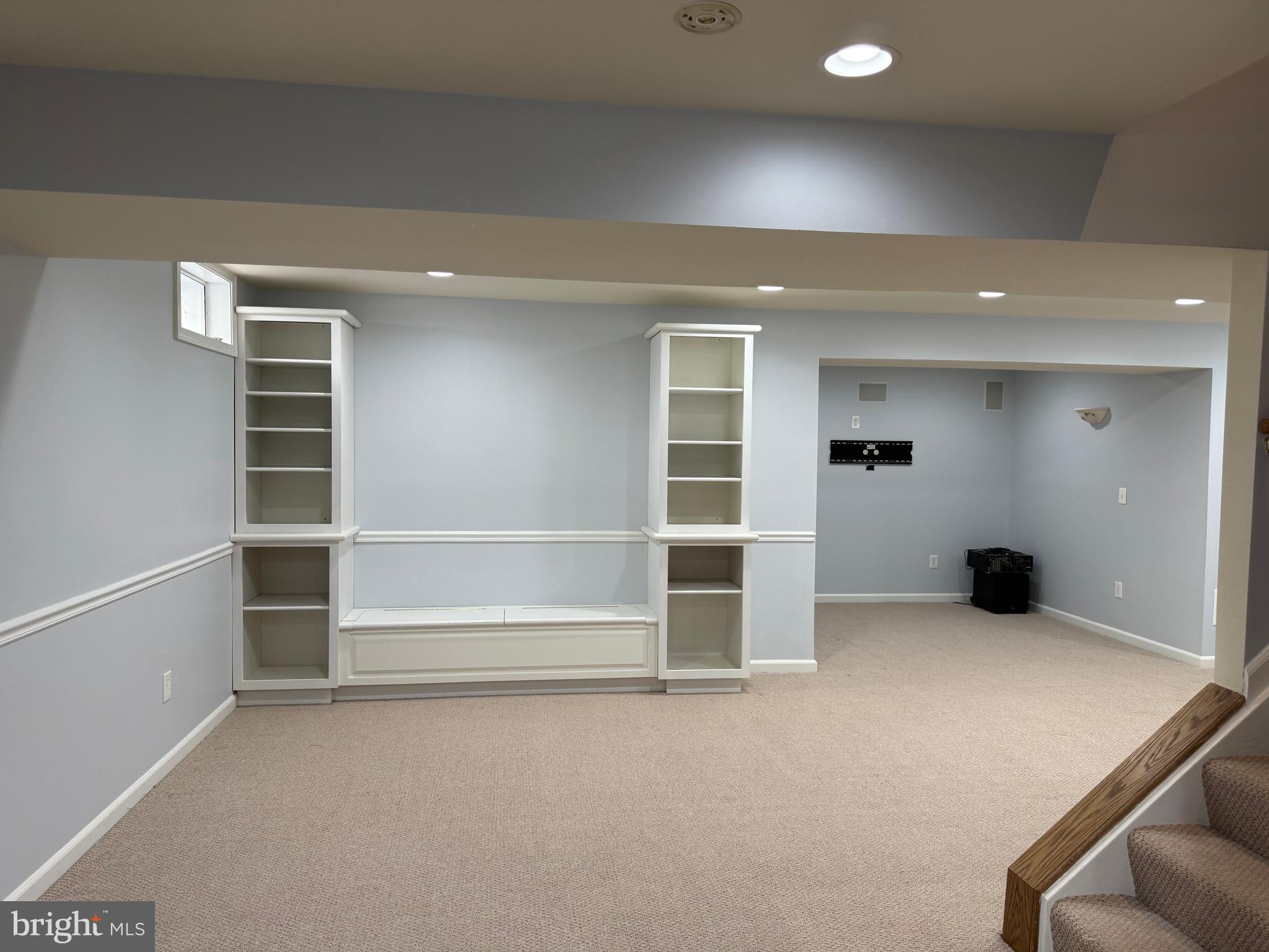 THE COURTS OF FOX MILL - Residential