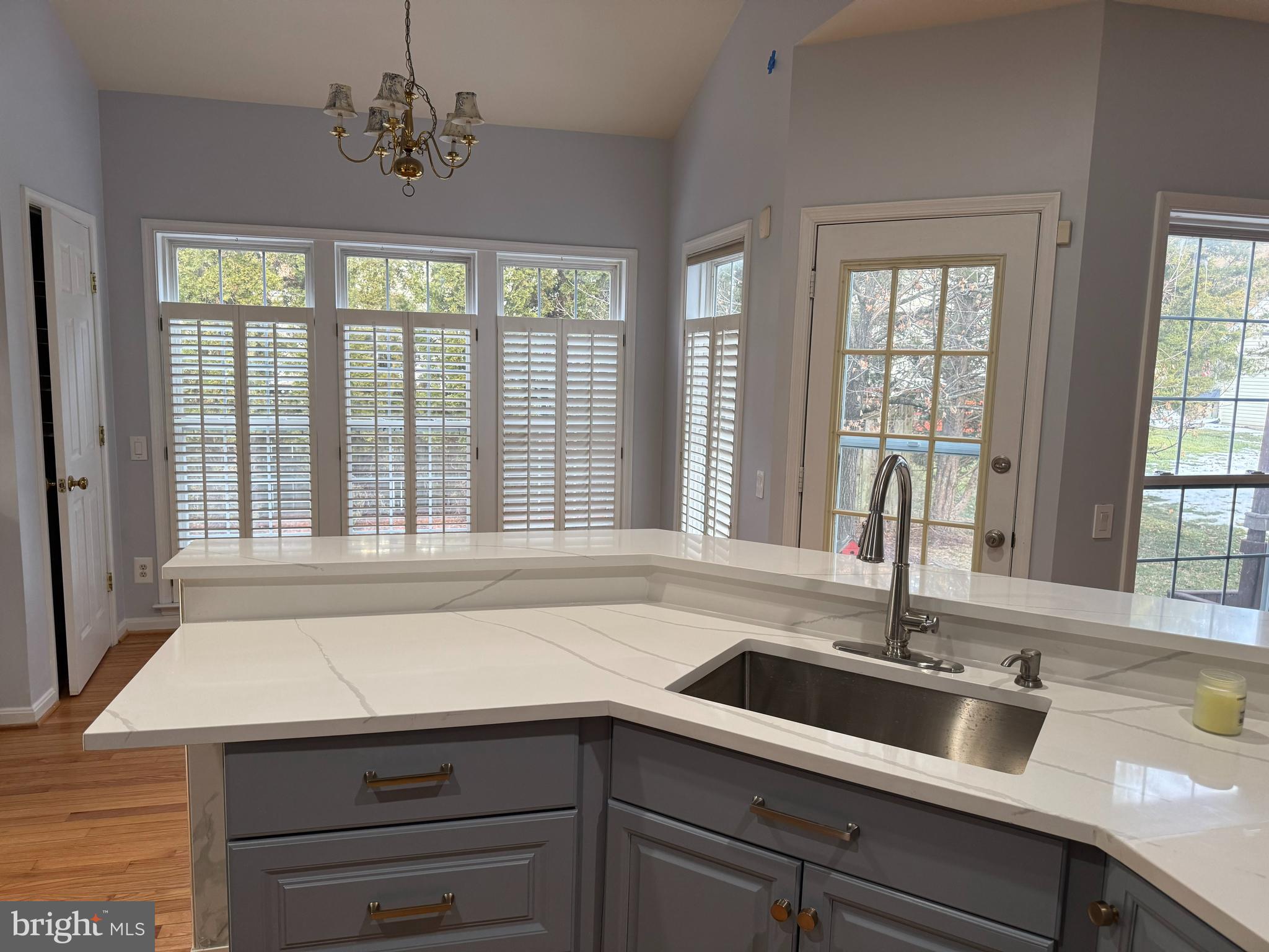 THE COURTS OF FOX MILL - Residential