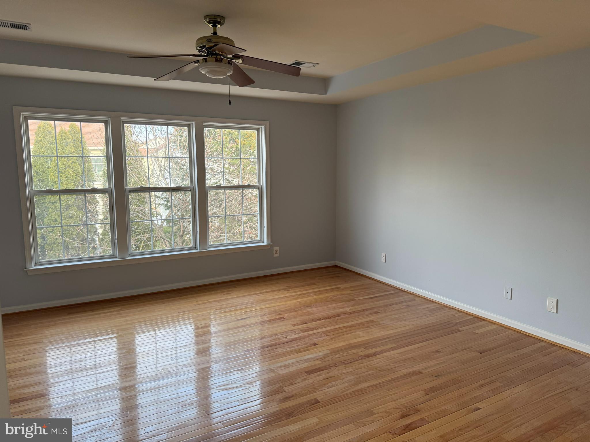 THE COURTS OF FOX MILL - Residential