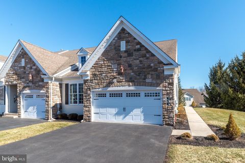 30 KOMEN COURT SELLERSVILLE PA 18960