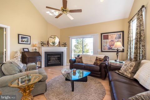 Tiny photo for 30 Komen Court, SELLERSVILLE, PA 18960 (MLS # PABU2111660)