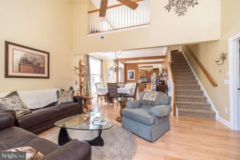 Tiny photo for 30 Komen Court, SELLERSVILLE, PA 18960 (MLS # PABU2111660)