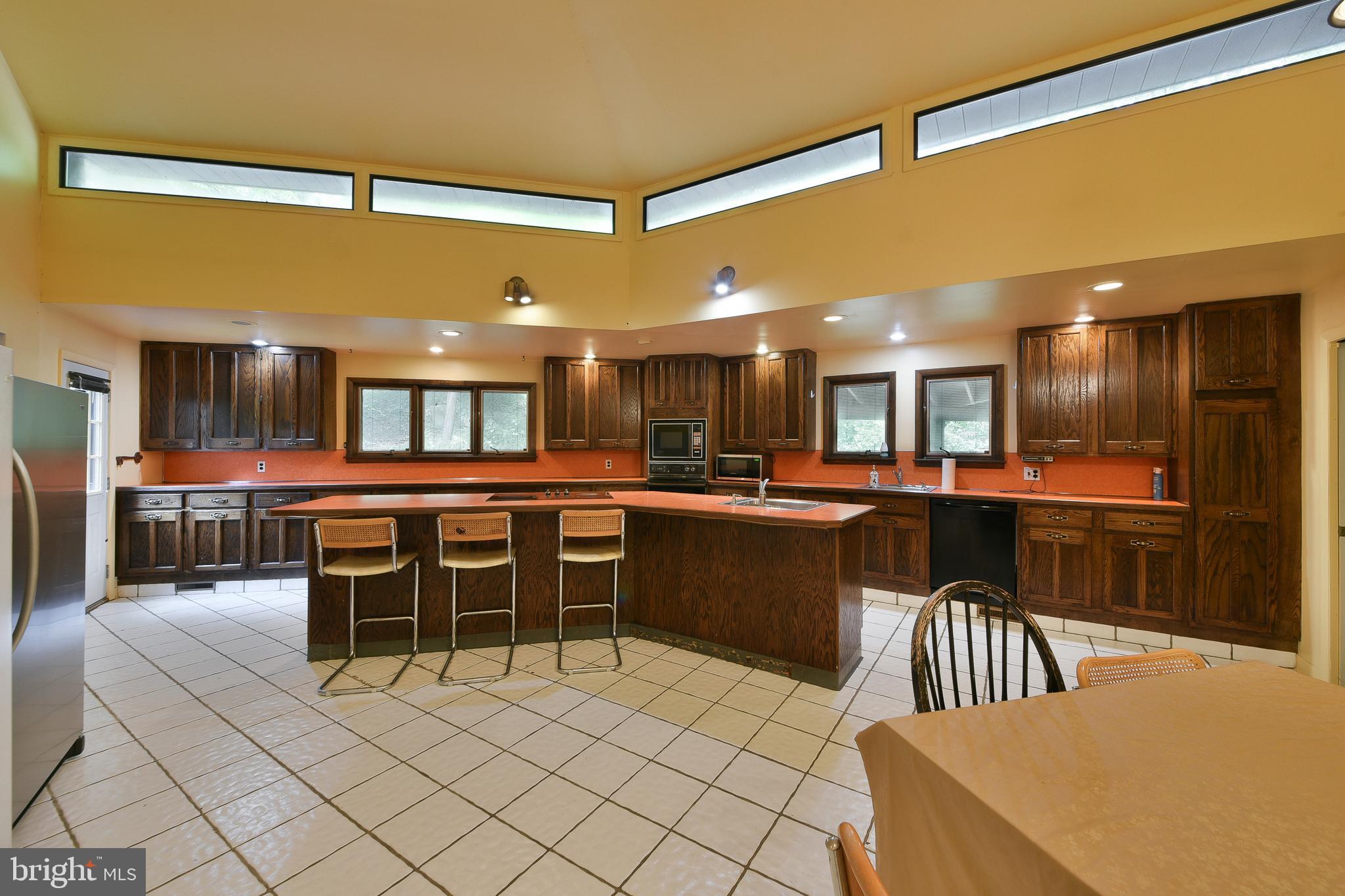 CHELTENHAM VIL - Residential