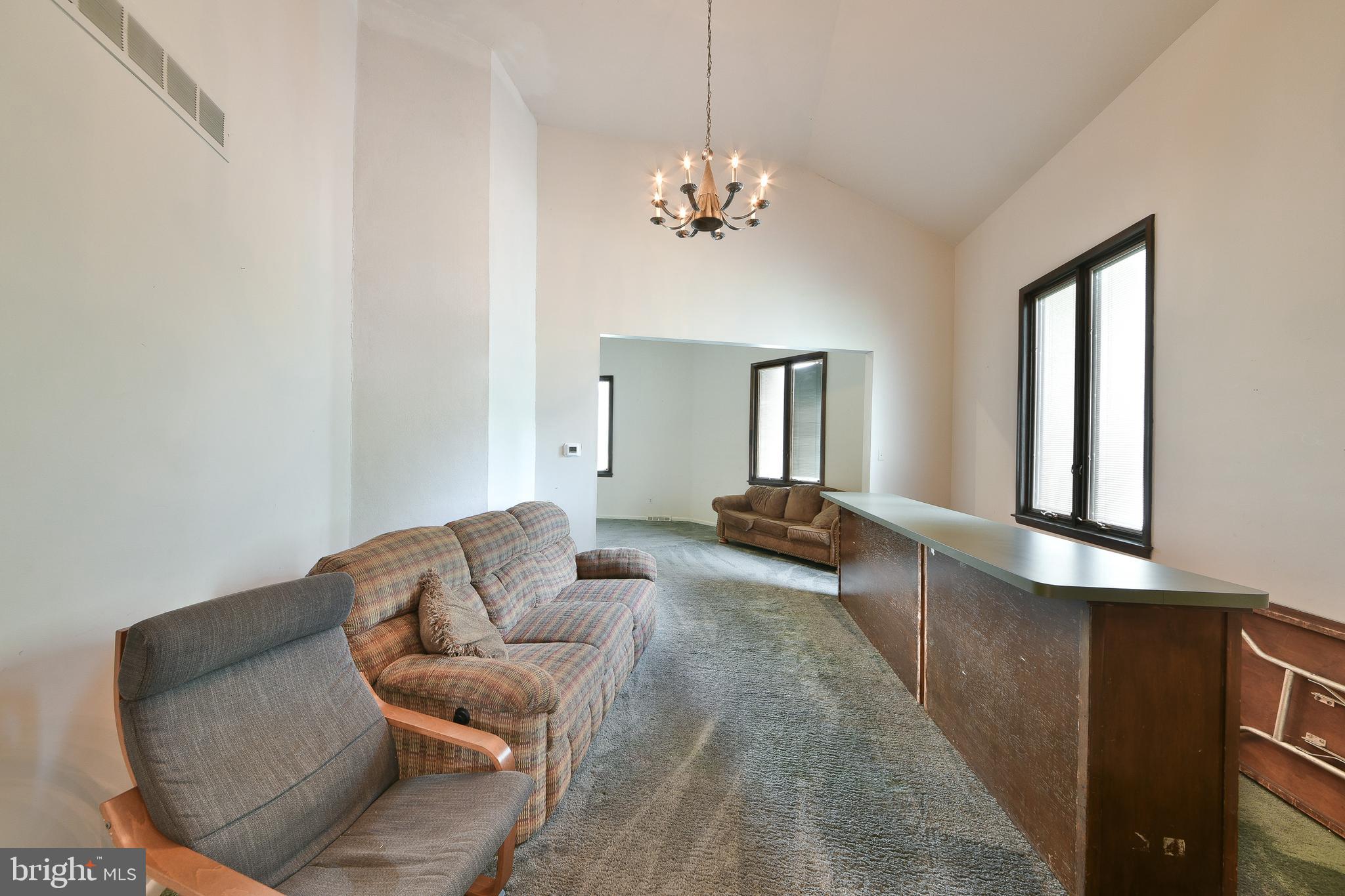 CHELTENHAM VIL - Residential