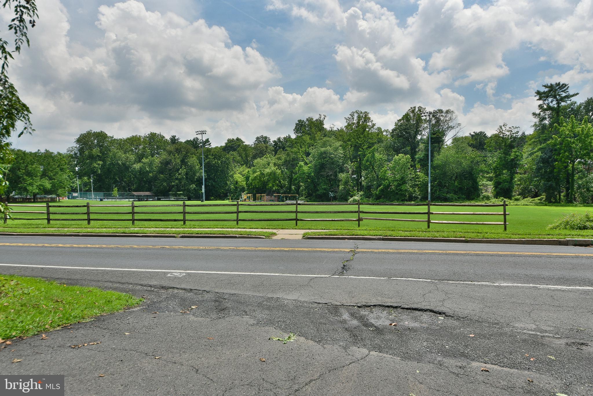 CHELTENHAM VIL - Residential