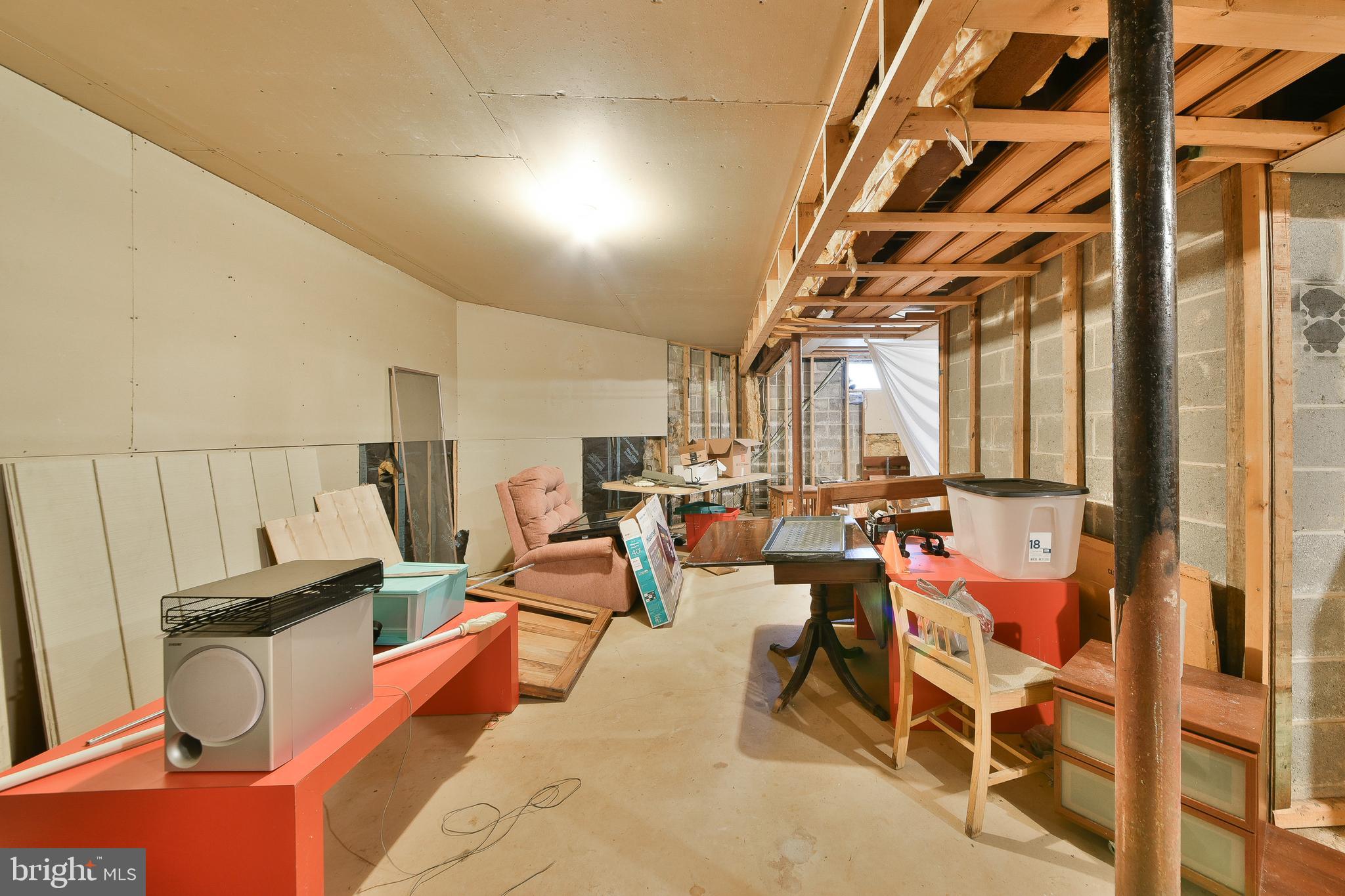 CHELTENHAM VIL - Residential